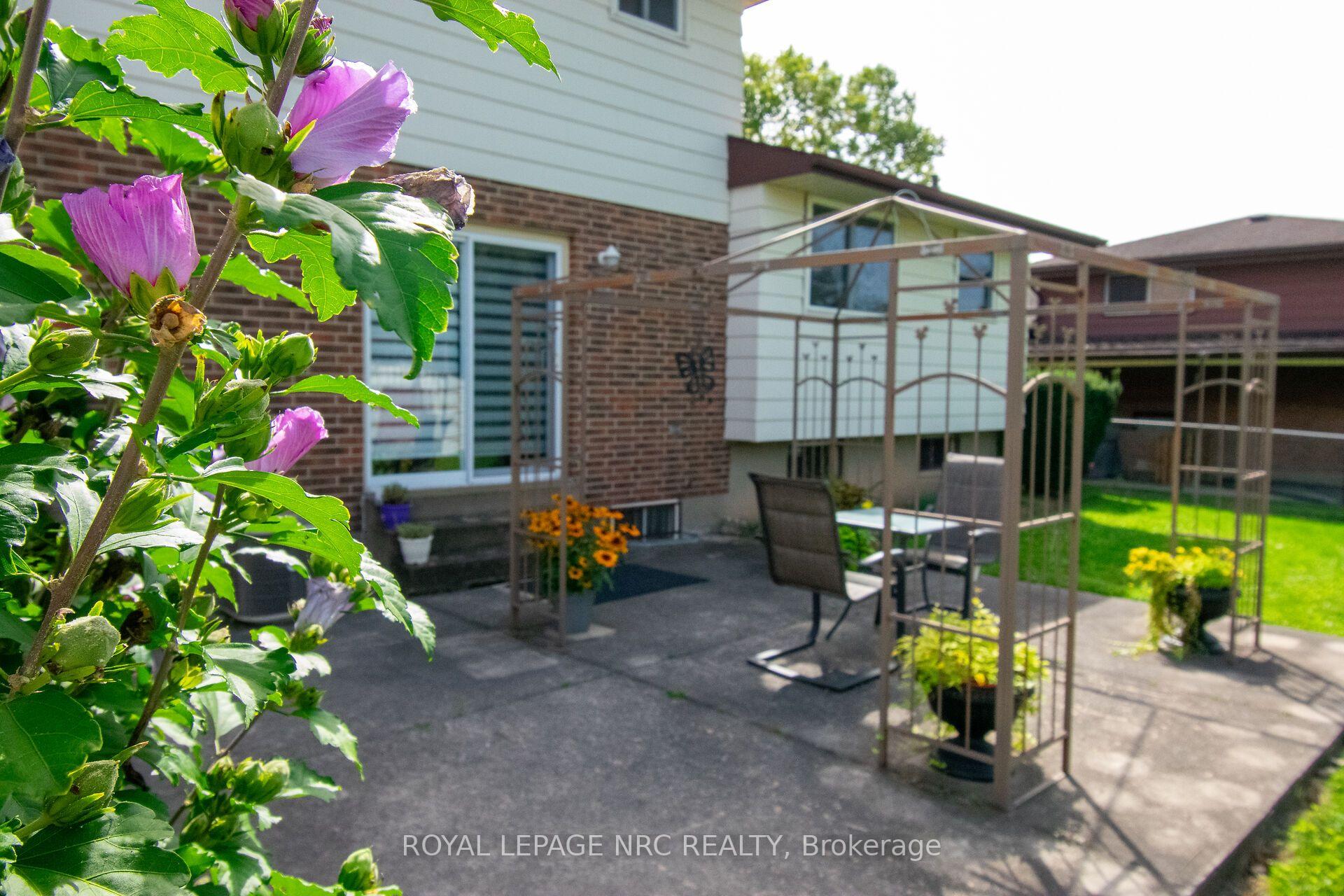 Photo 42 of 7 Dolly Circle, St. Catharines, Secord Woods — HOMEH