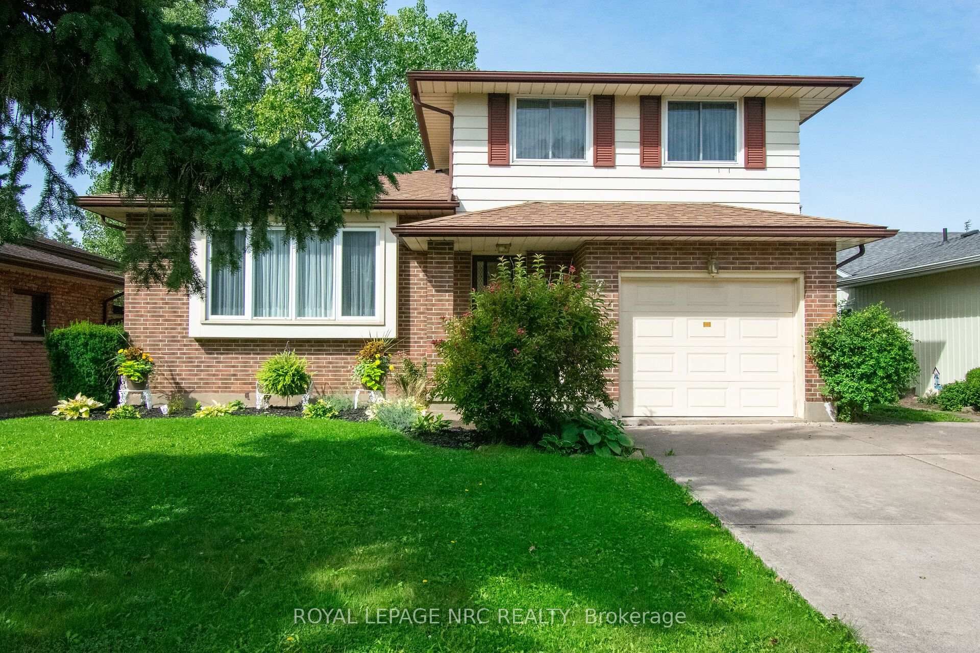 Photo 43 of 7 Dolly Circle, St. Catharines, Secord Woods — HOMEH