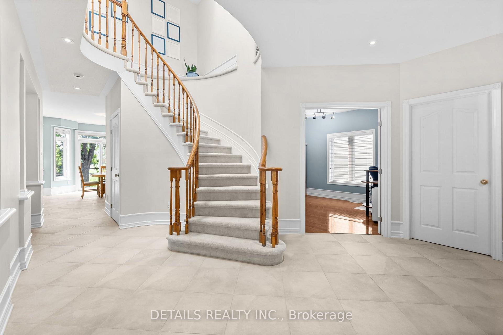 Photo 4 of 30 Cedar Valley Drive, Ottawa, Kanata - Bridlewood — HOMEH