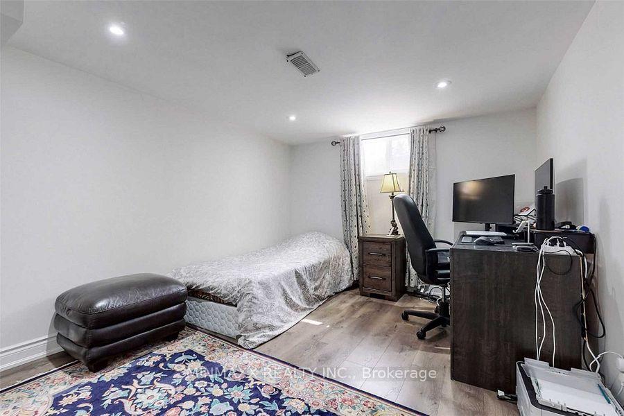 Photo 10 of 3 Fairway (Basement) Drive, Scarborough, Eglinton East — HOMEH