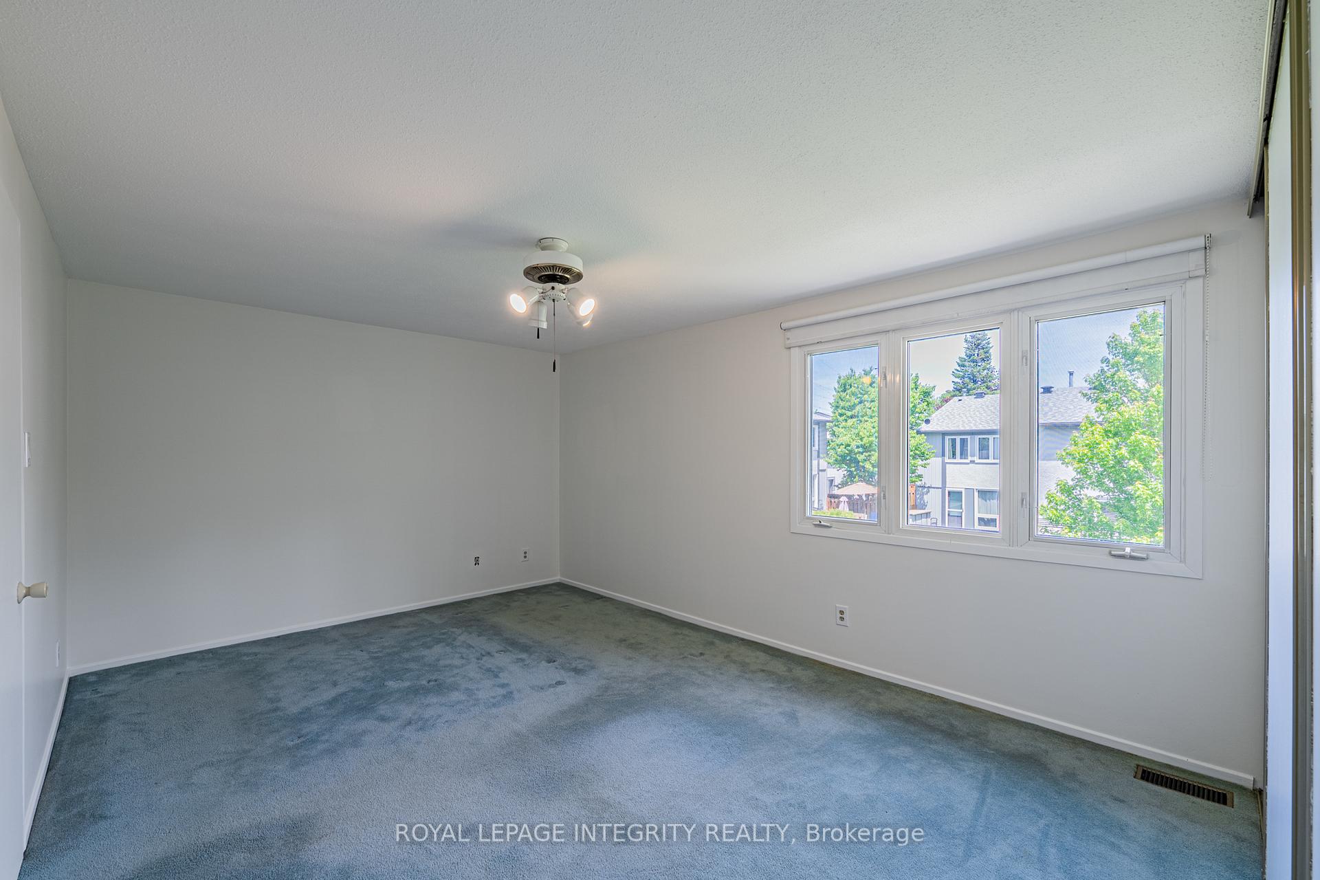 Photo 13 of 32C Benlea Drive, Ottawa, Tanglewood — HOMEH