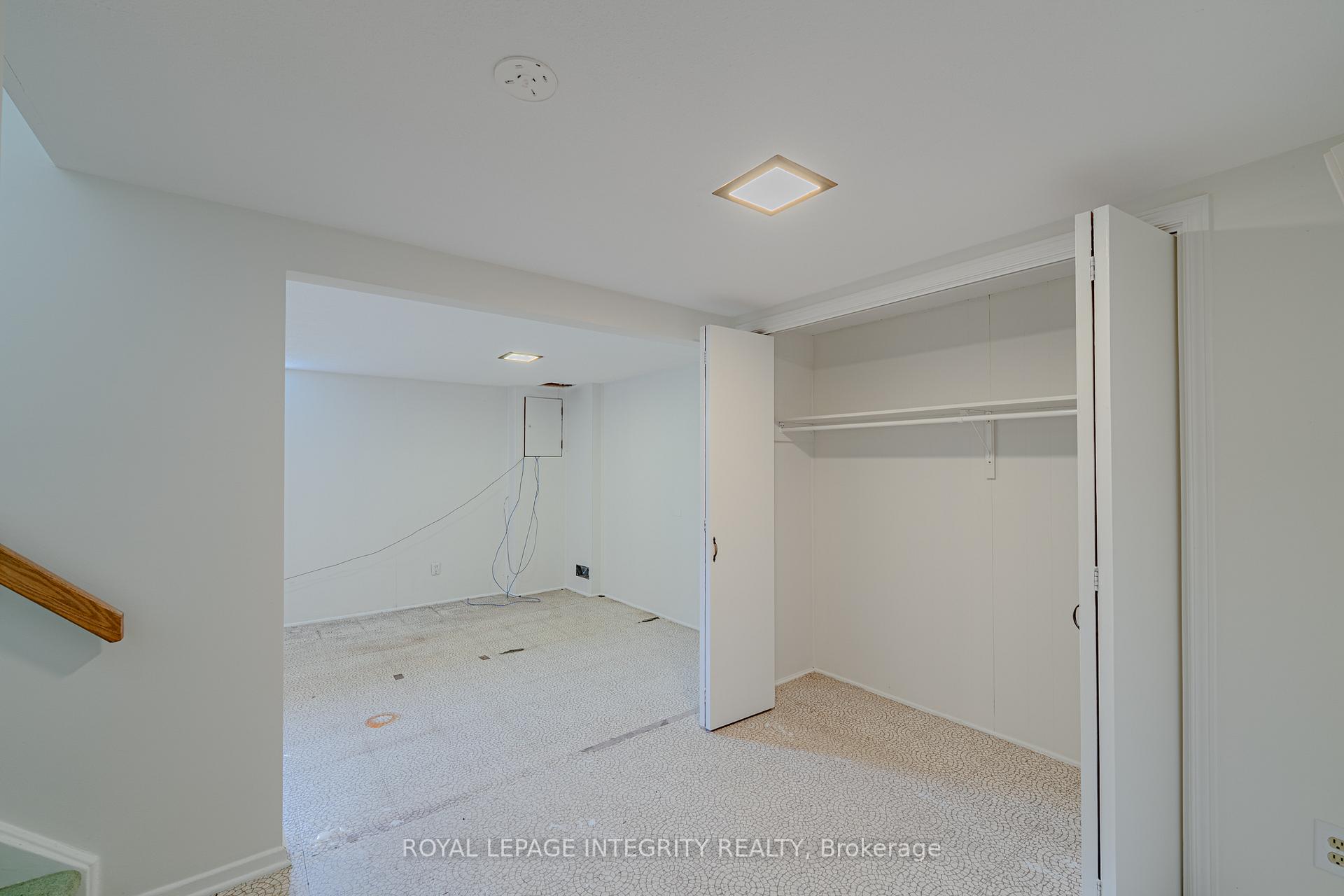 Photo 23 of 32C Benlea Drive, Ottawa, Tanglewood — HOMEH
