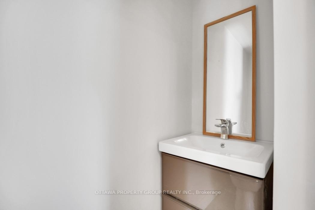 Photo 12 of Unit A, 149 Concord Street, Ottawa, Ottawa East — HOMEH