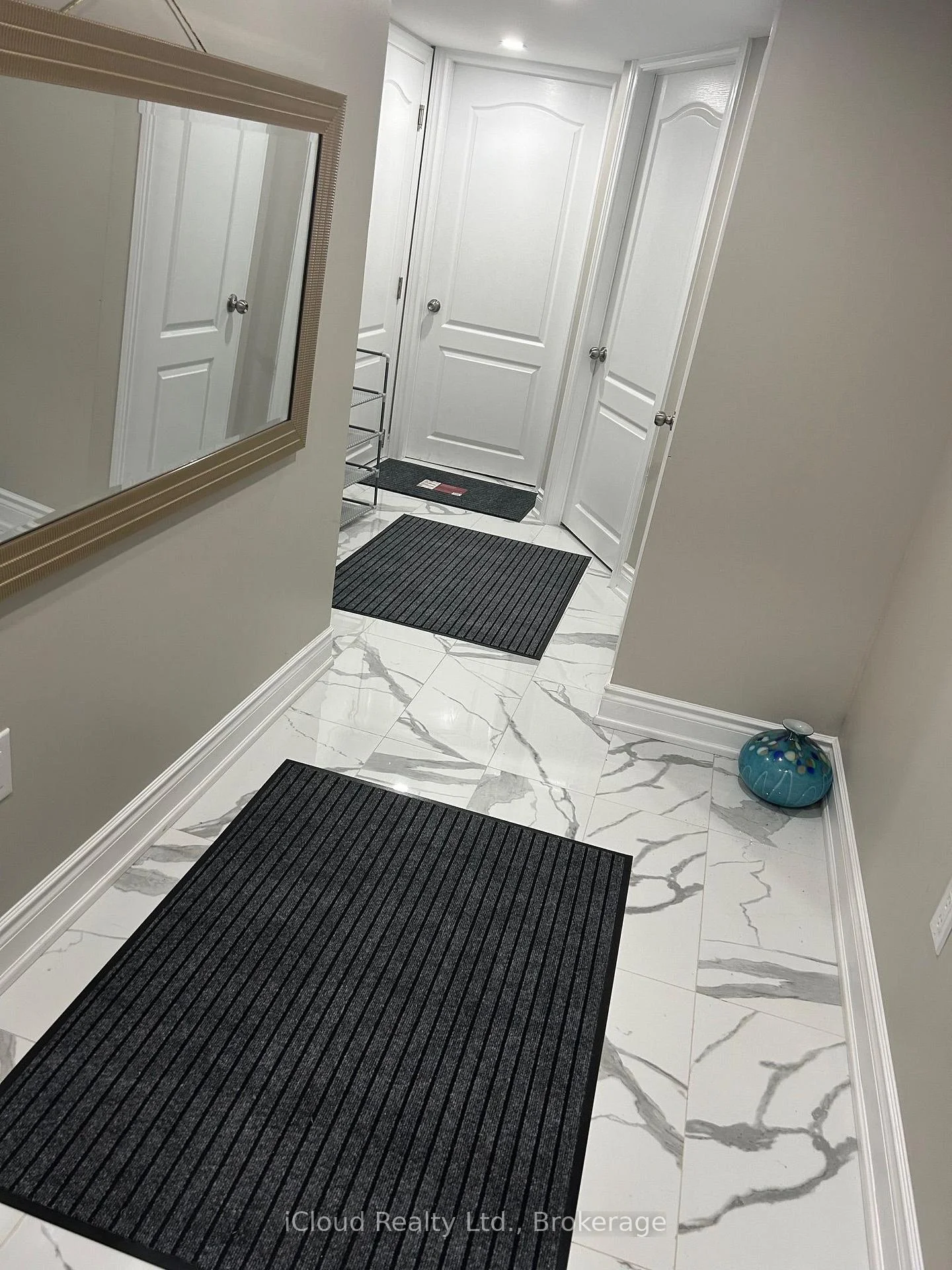 Photo 7 of 1303 Rose Way W, Milton, Cobban — HOMEH