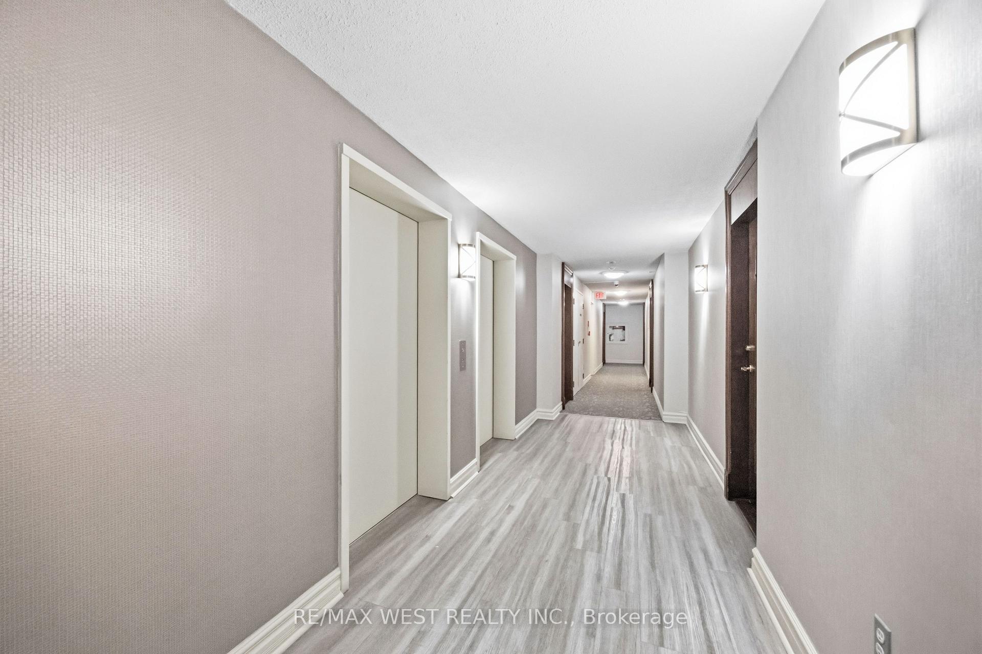 Photo 5 of Unit 809, 15 Michael Power Place, Etobicoke, Islington-City Centre West — HOMEH