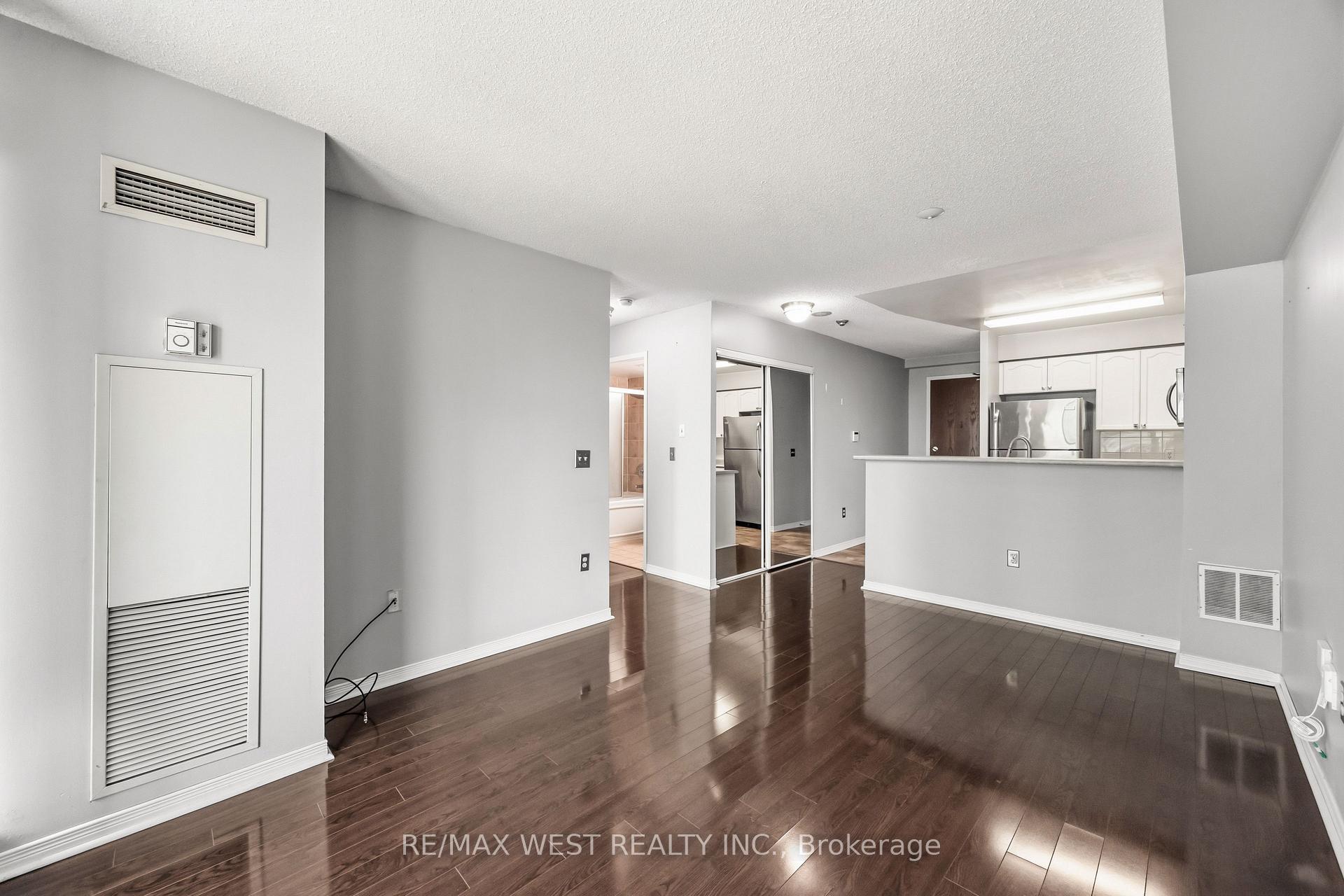 Photo 22 of Unit 809, 15 Michael Power Place, Etobicoke, Islington-City Centre West — HOMEH