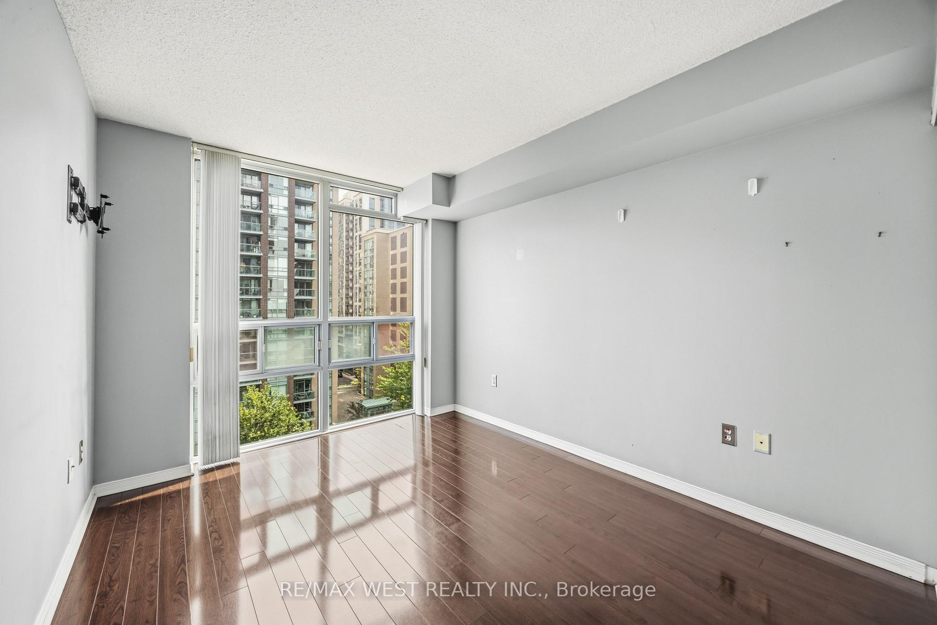 Photo 27 of Unit 809, 15 Michael Power Place, Etobicoke, Islington-City Centre West — HOMEH