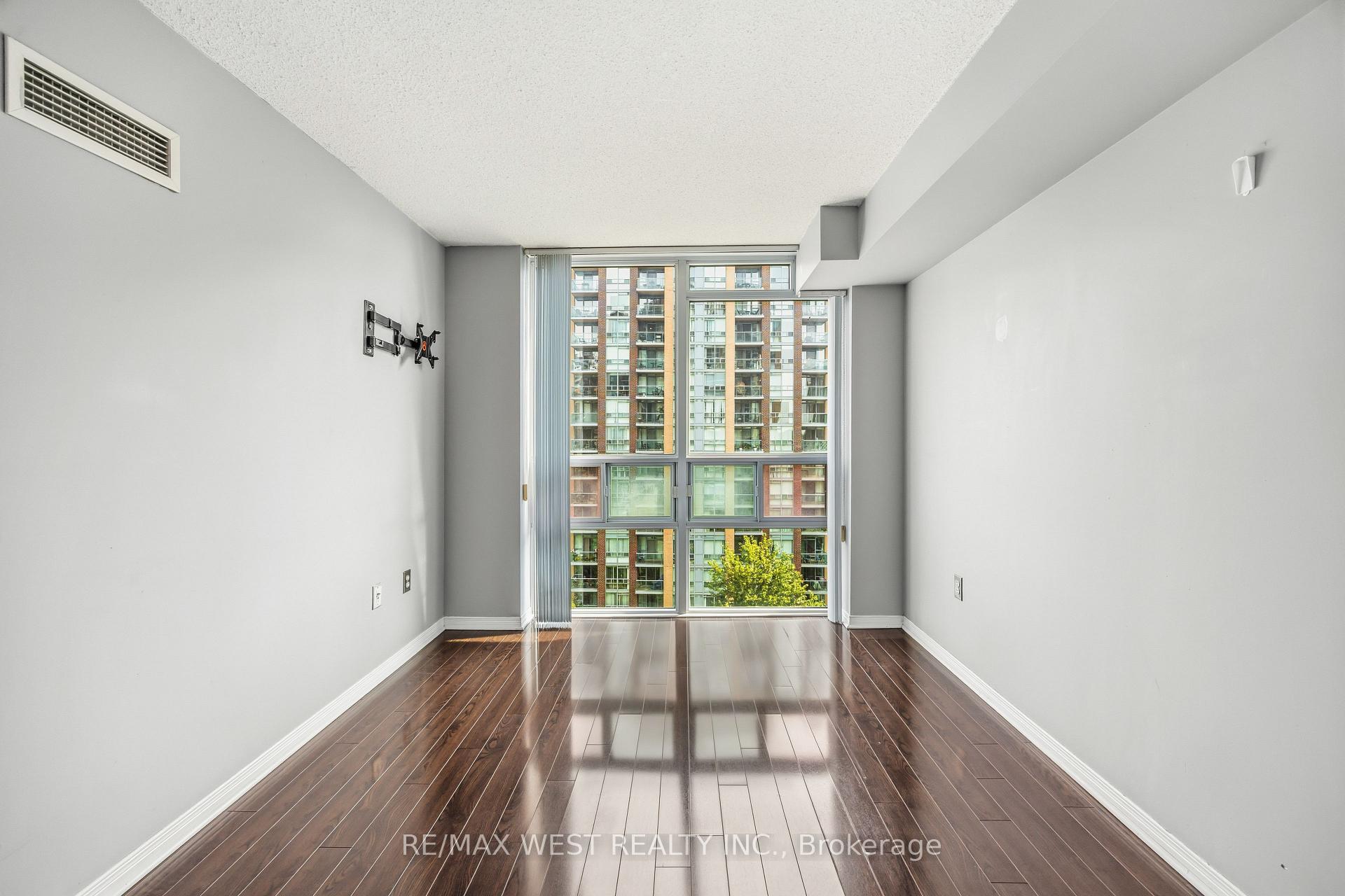 Photo 29 of Unit 809, 15 Michael Power Place, Etobicoke, Islington-City Centre West — HOMEH