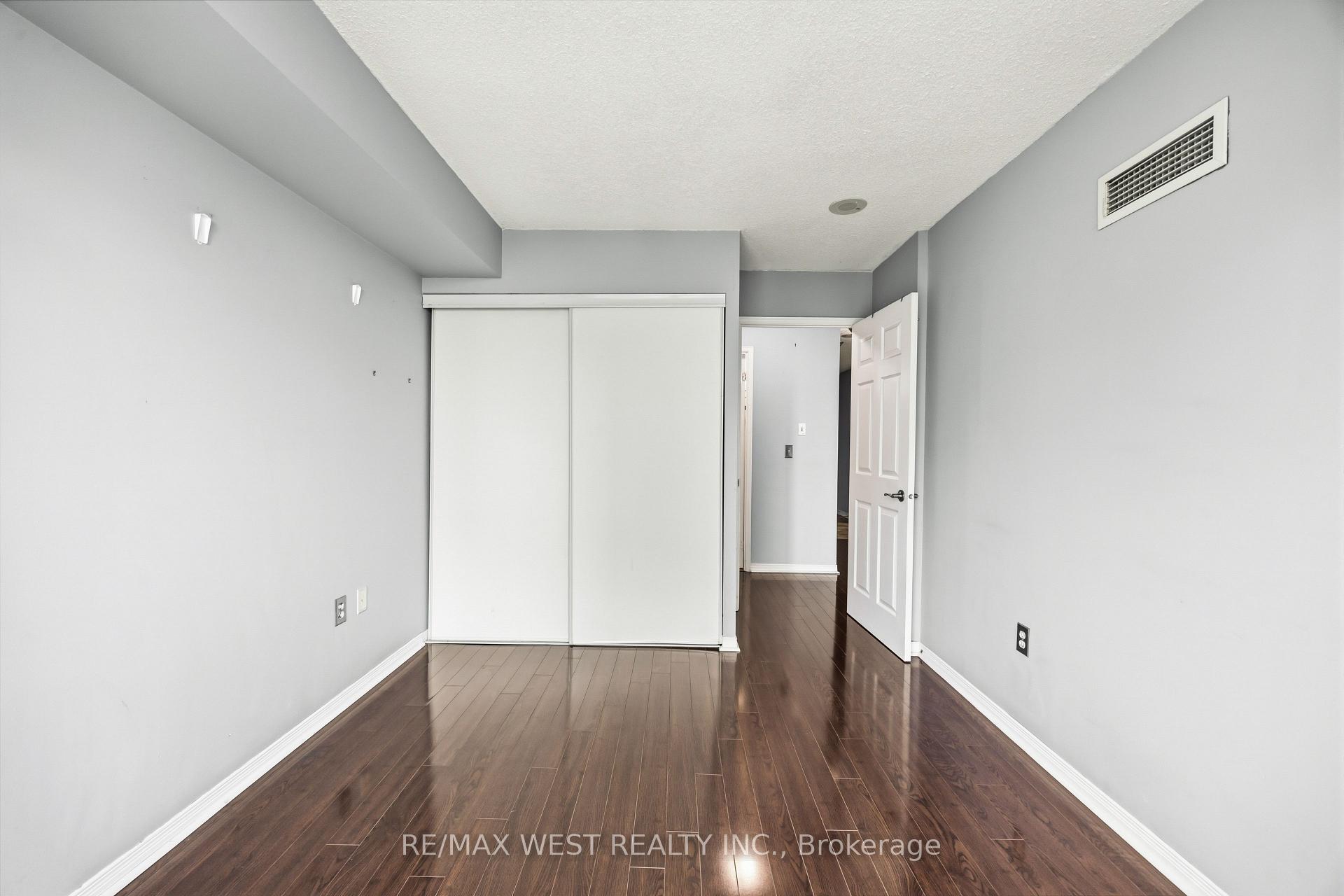 Photo 31 of Unit 809, 15 Michael Power Place, Etobicoke, Islington-City Centre West — HOMEH