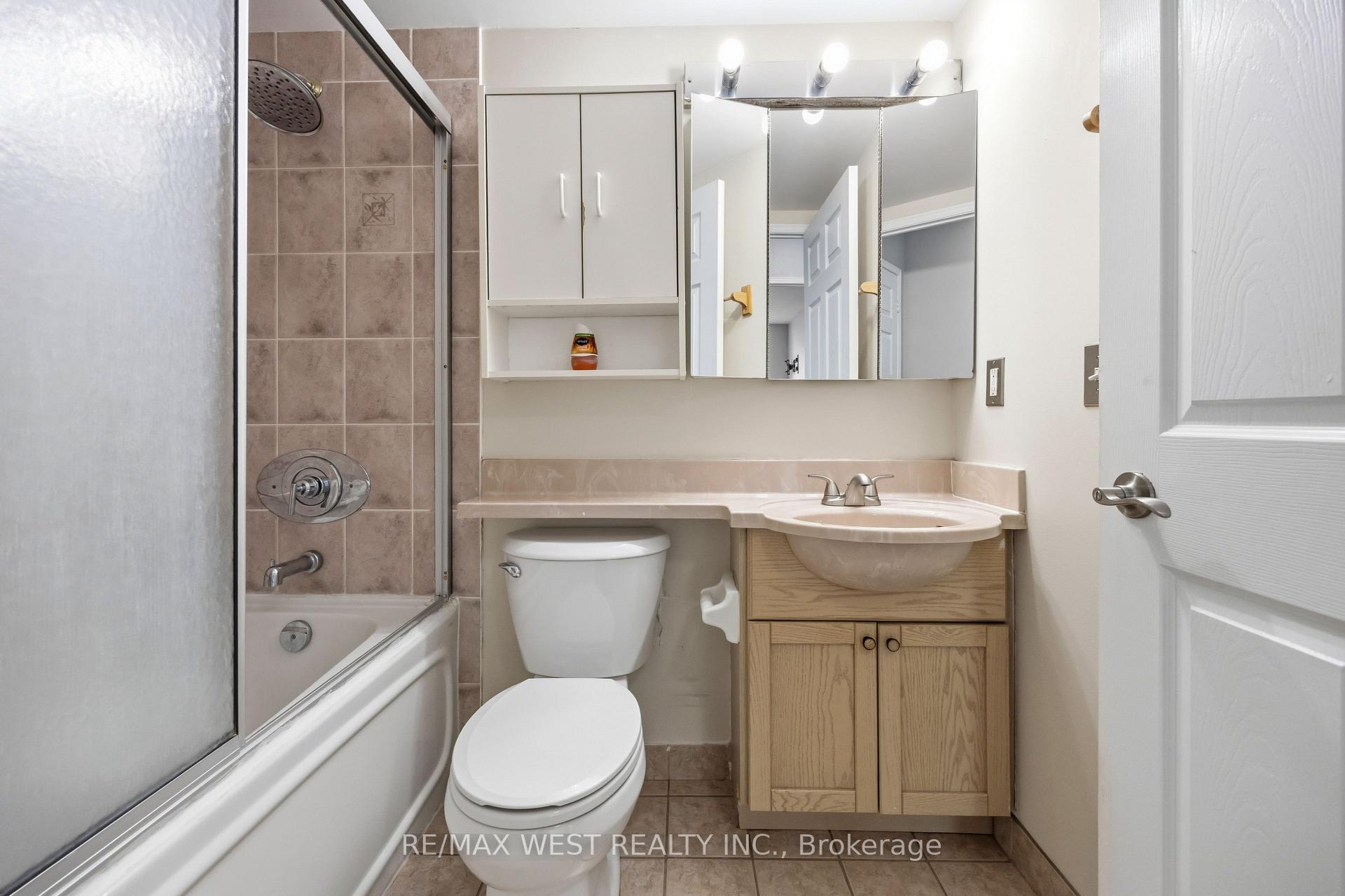 Photo 35 of Unit 809, 15 Michael Power Place, Etobicoke, Islington-City Centre West — HOMEH