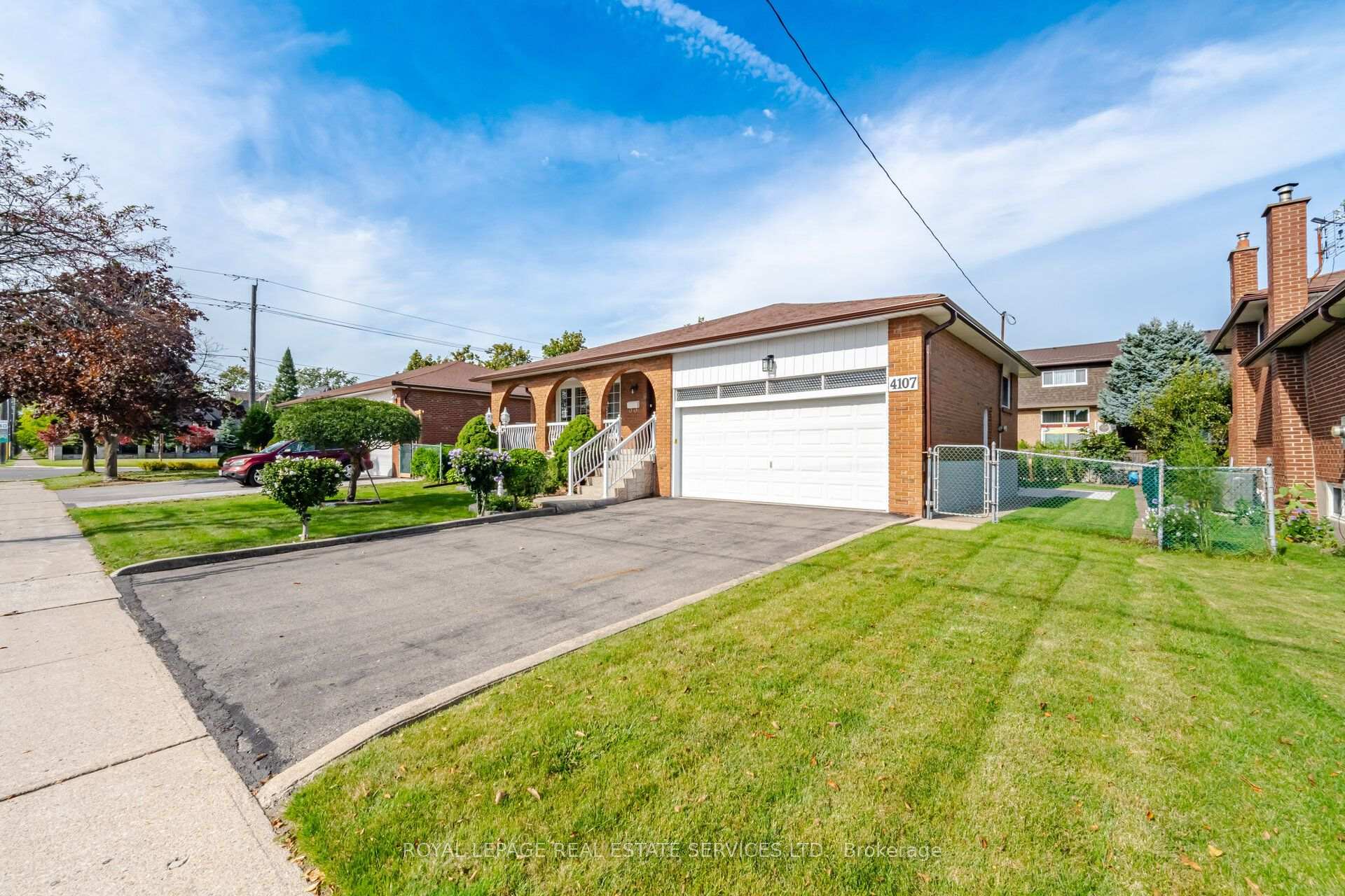 Photo 3 of 4107 Wilcox Road, Mississauga, Rathwood — HOMEH