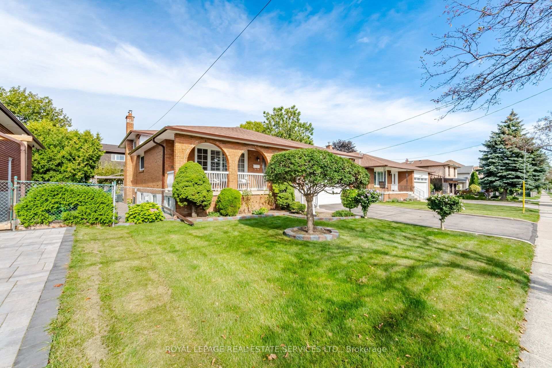 Photo 4 of 4107 Wilcox Road, Mississauga, Rathwood — HOMEH