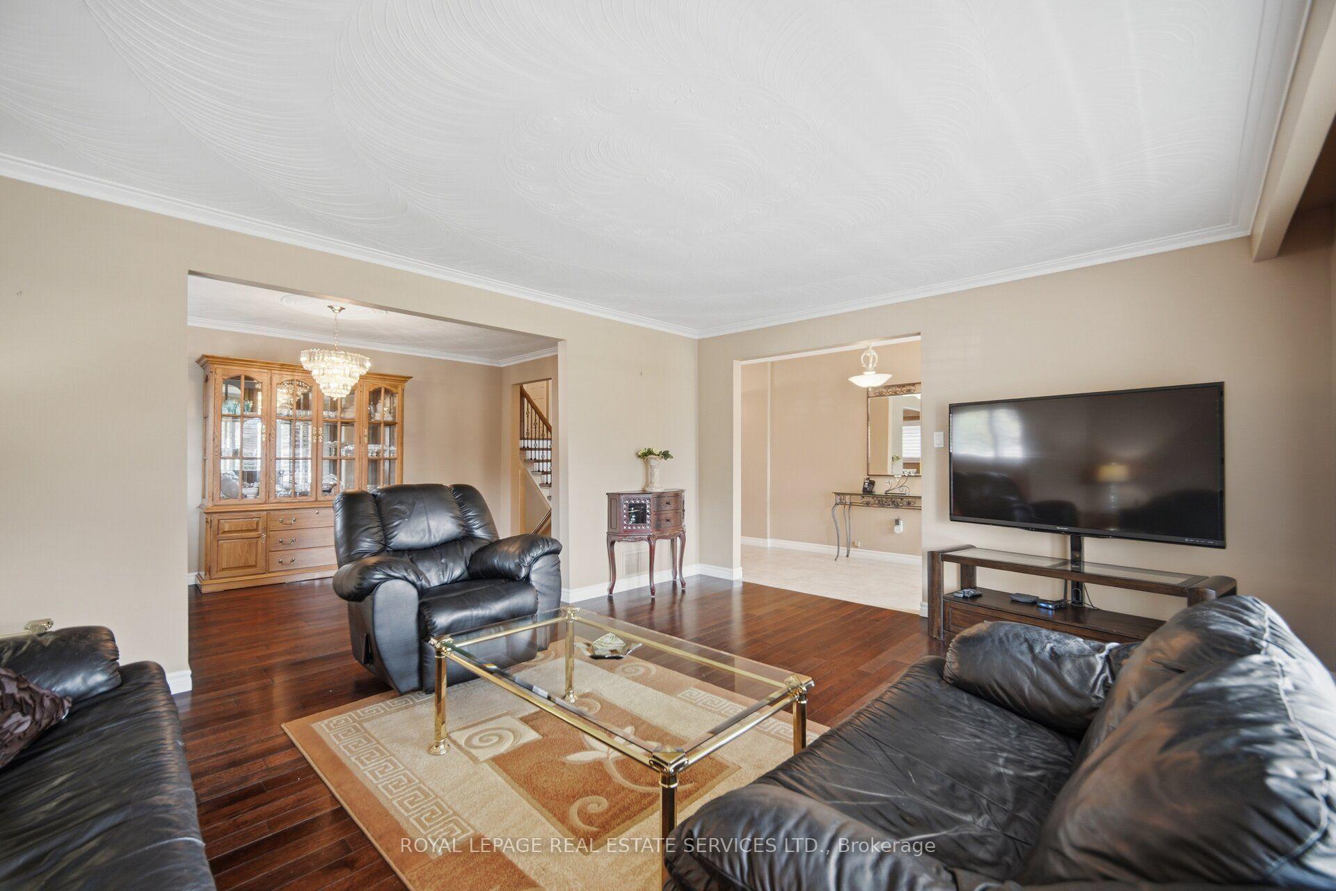 Photo 10 of 4107 Wilcox Road, Mississauga, Rathwood — HOMEH