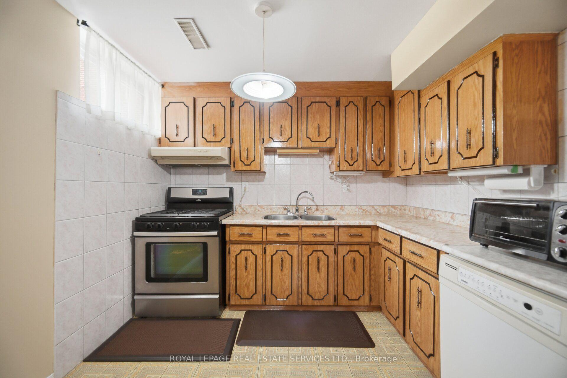 Photo 43 of 4107 Wilcox Road, Mississauga, Rathwood — HOMEH