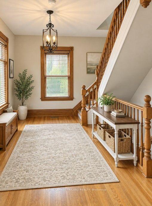 Photo 3 of 1143 Riverside Drive, London, North O — HOMEH