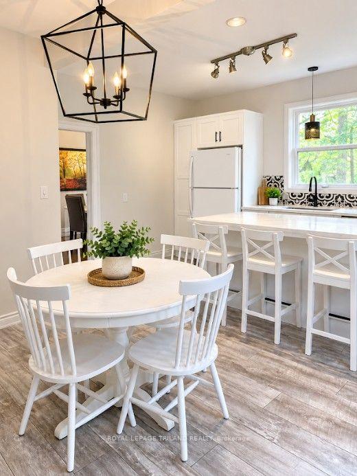 Photo 11 of 1143 Riverside Drive, London, North O — HOMEH