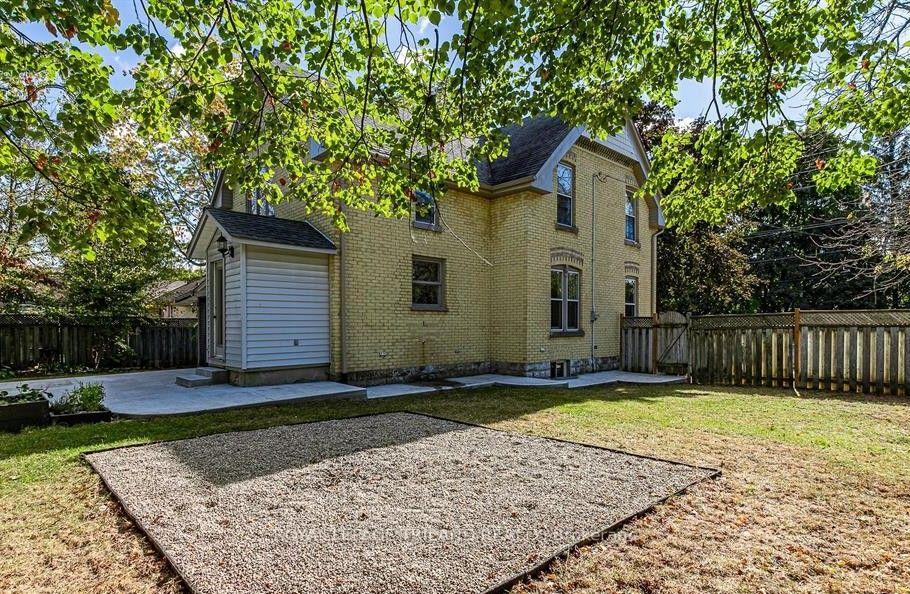 Photo 25 of 1143 Riverside Drive, London, North O — HOMEH
