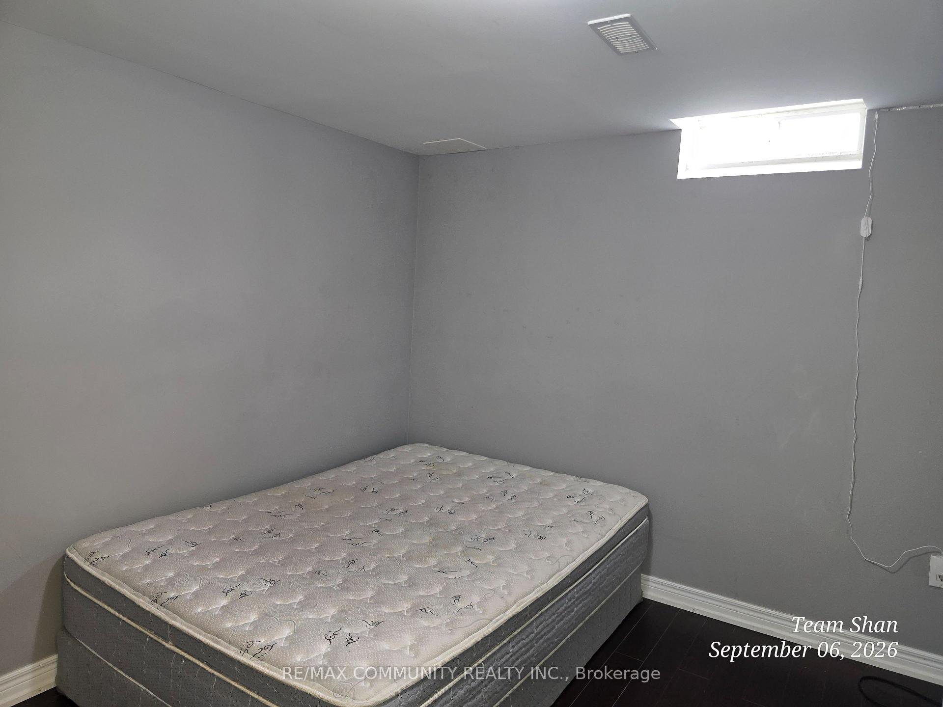 Photo 6 of 18 Bobcat Terrace, Scarborough, Rouge — HOMEH