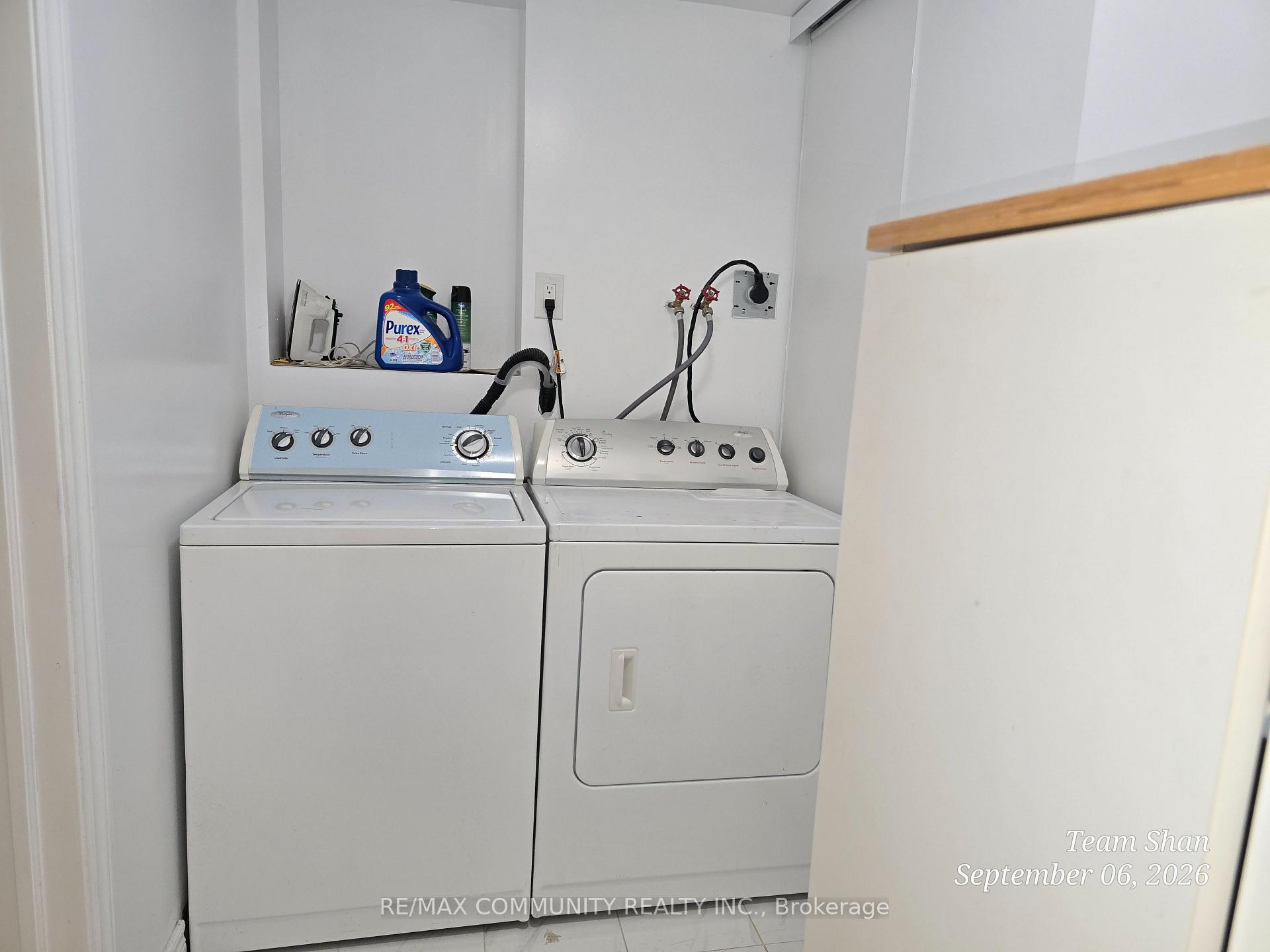 Photo 10 of 18 Bobcat Terrace, Scarborough, Rouge — HOMEH