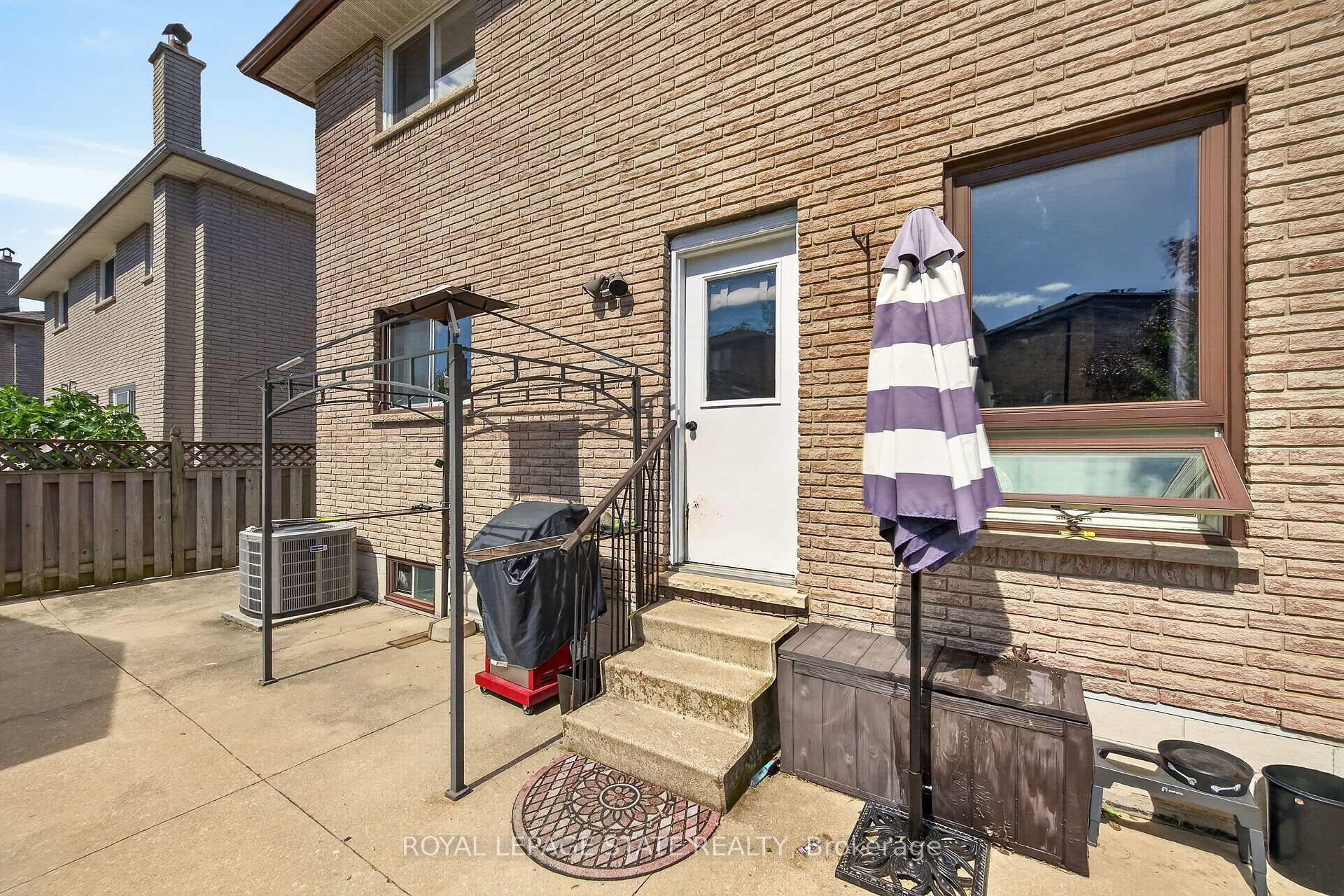 Photo 41 of 15 Ellen Avenue, Hamilton, Gershome — HOMEH
