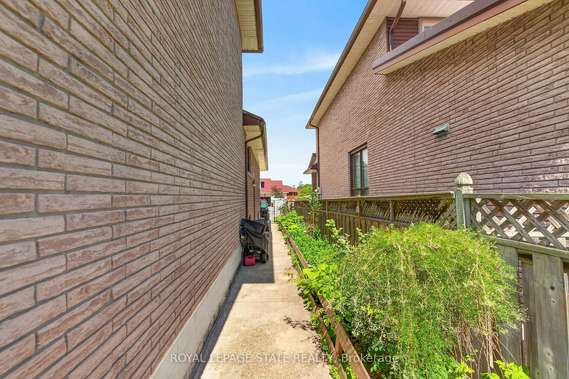 Photo 47 of 15 Ellen Avenue, Hamilton, Gershome — HOMEH