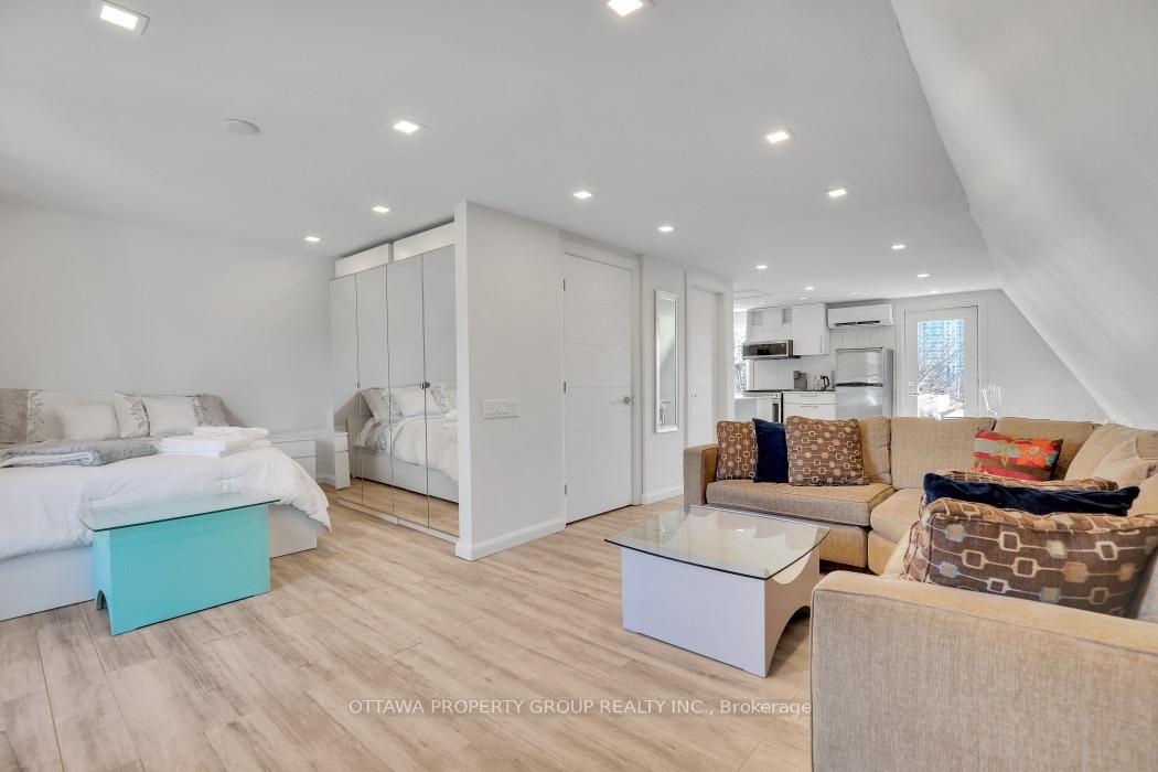 Photo 5 of Unit C, 149 Concord Street, Ottawa, Ottawa East — HOMEH