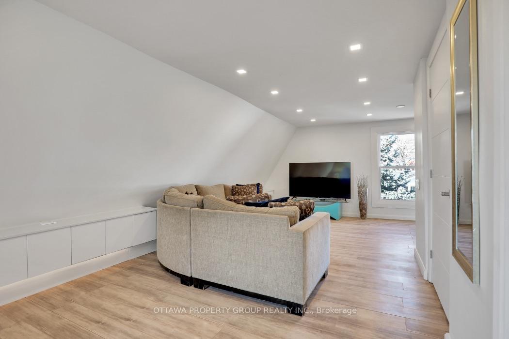 Photo 6 of Unit C, 149 Concord Street, Ottawa, Ottawa East — HOMEH