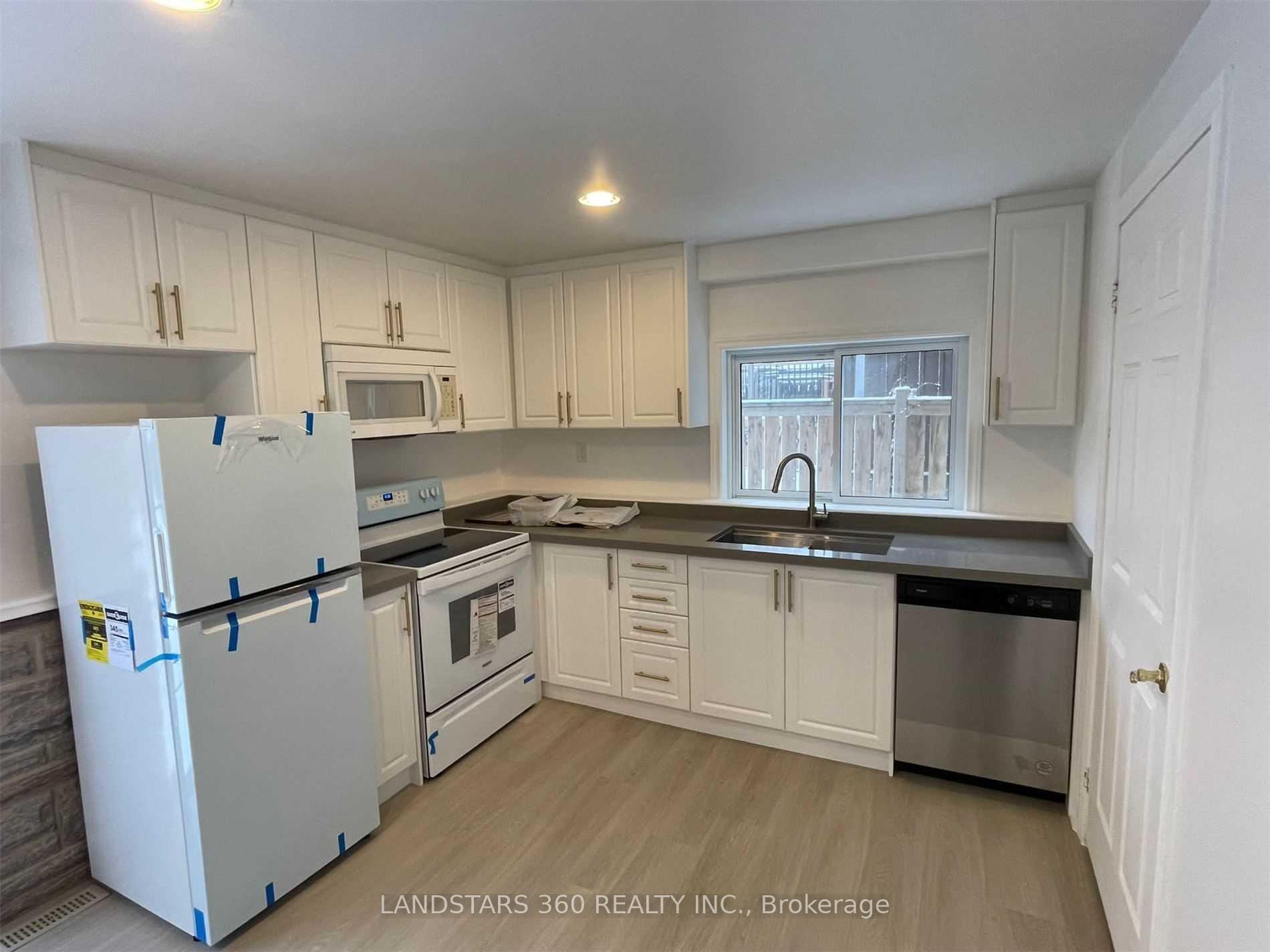Photo 3 of Unit Lower, 204 Bayview Avenue, Georgina, Keswick South — HOMEH