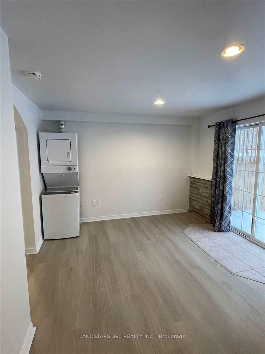 Photo 4 of Unit Lower, 204 Bayview Avenue, Georgina, Keswick South — HOMEH