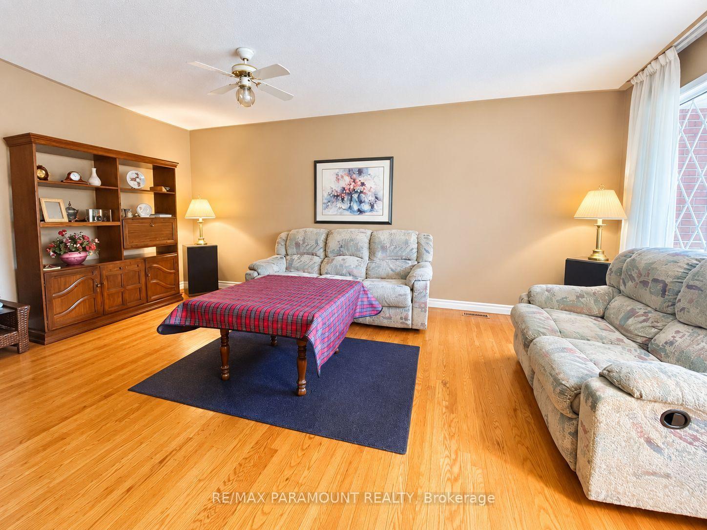 Photo 3 of 42 Bromley Crescent, Brampton, Avondale — HOMEH