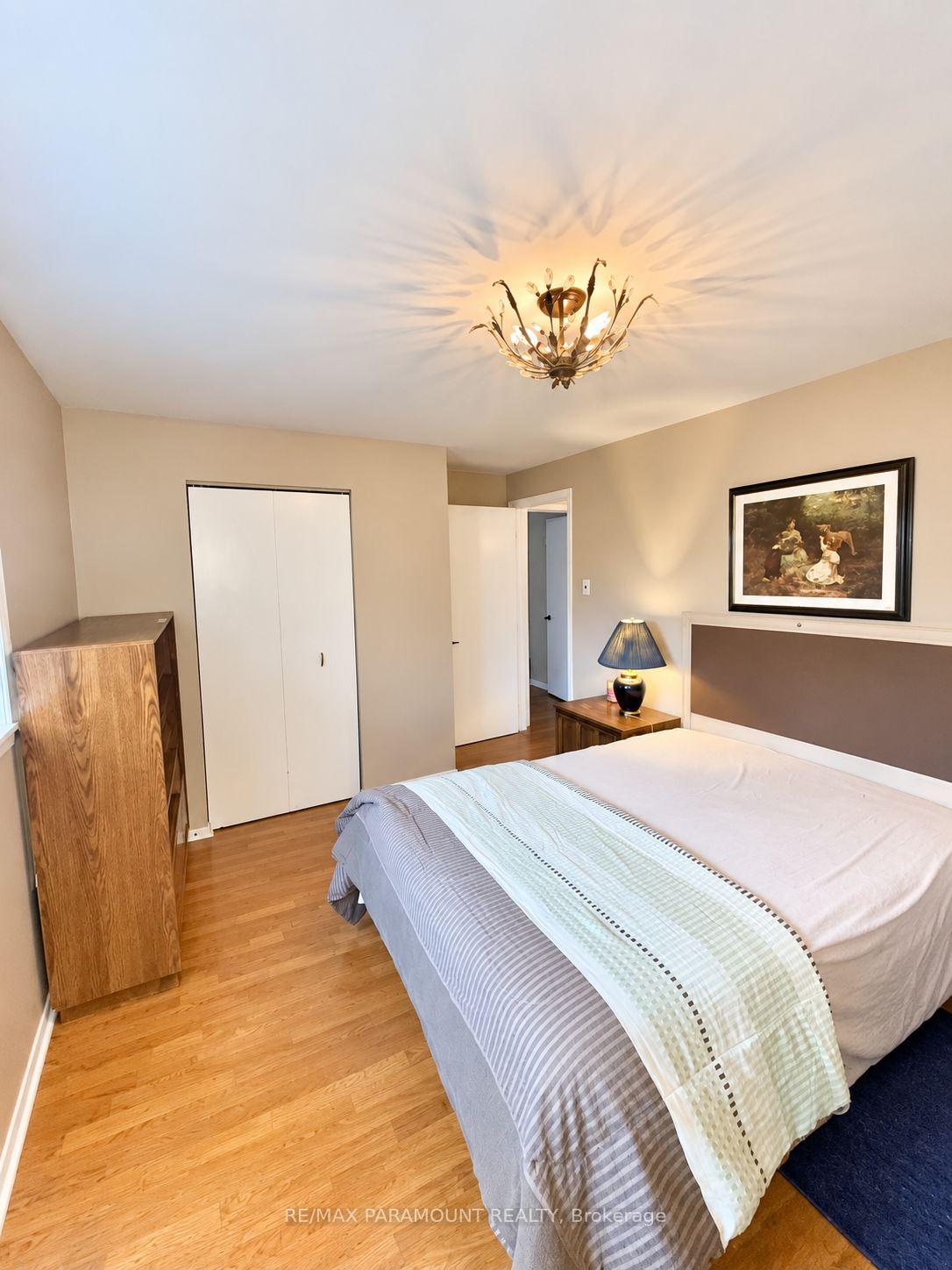 Photo 10 of 42 Bromley Crescent, Brampton, Avondale — HOMEH