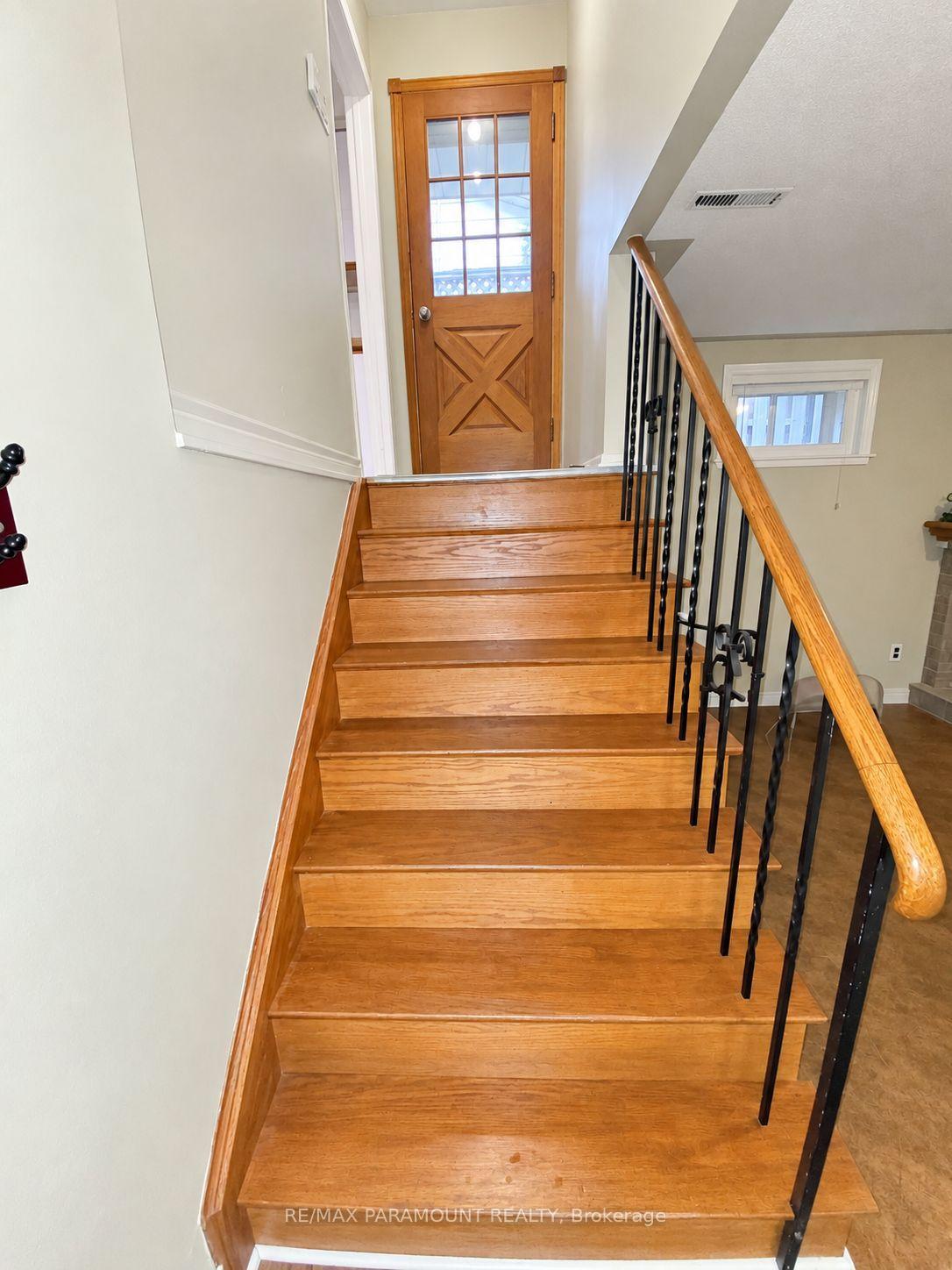 Photo 13 of 42 Bromley Crescent, Brampton, Avondale — HOMEH
