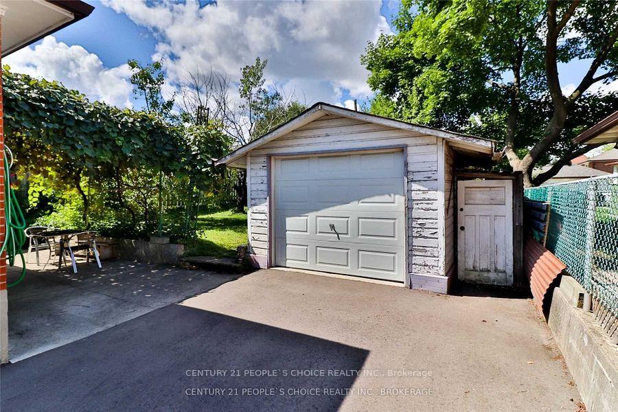 Photo 7 of 317 Albion Road, Etobicoke, Elms-Old Rexdale — HOMEH