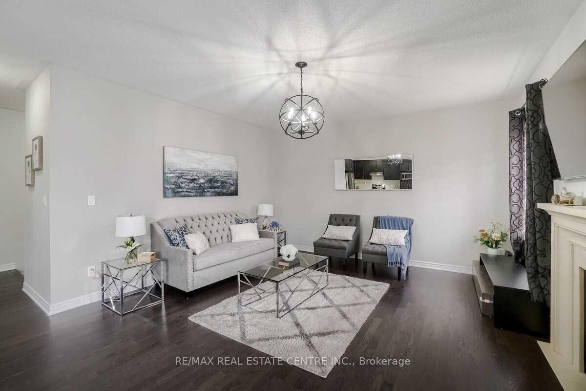 Photo 6 of 11 Ingleside Road, Brampton, Credit Valley — HOMEH