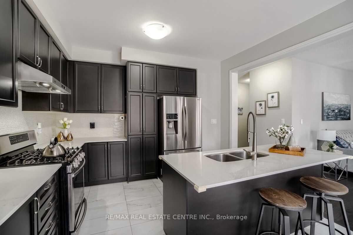 Photo 9 of 11 Ingleside Road, Brampton, Credit Valley — HOMEH