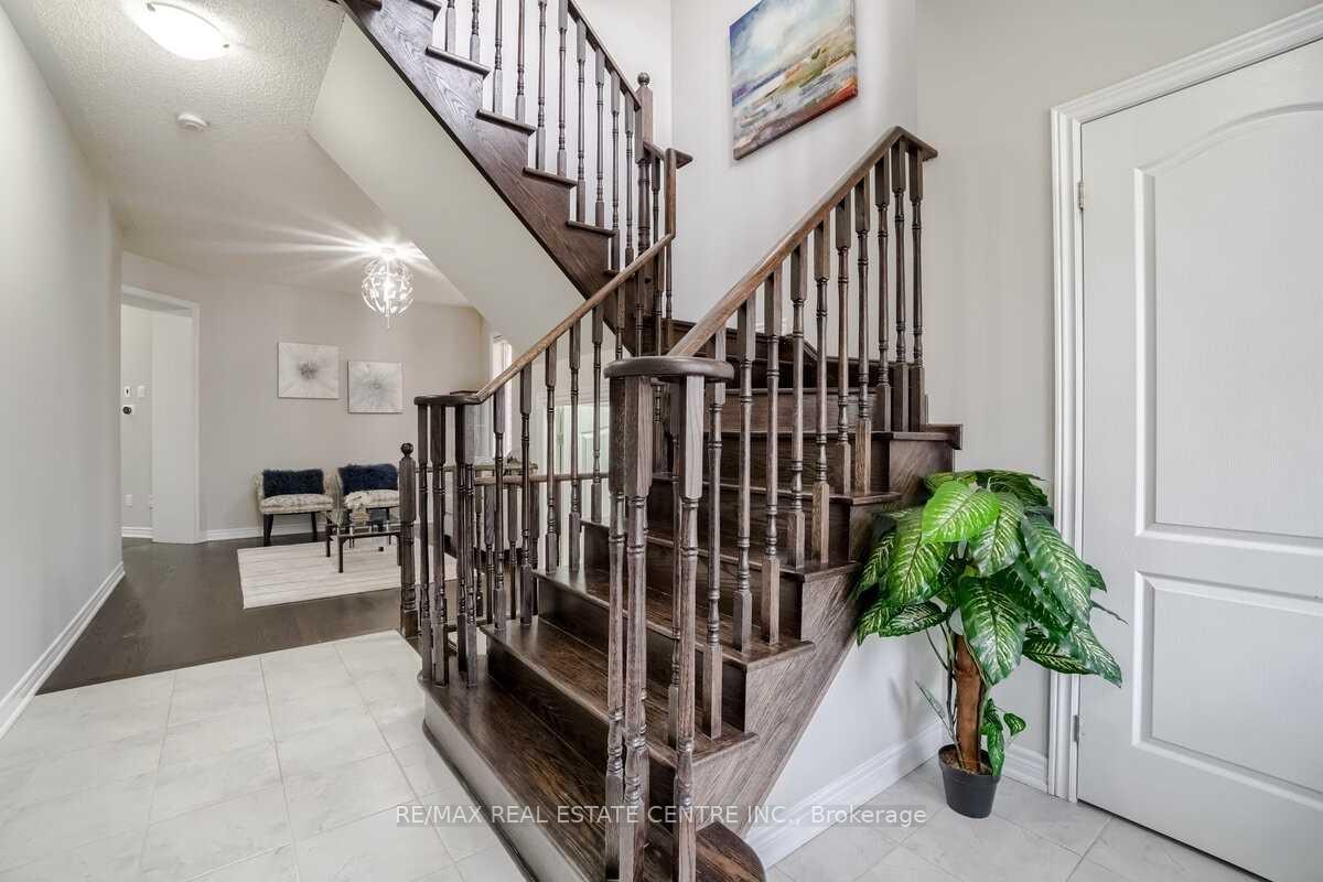 Photo 15 of 11 Ingleside Road, Brampton, Credit Valley — HOMEH