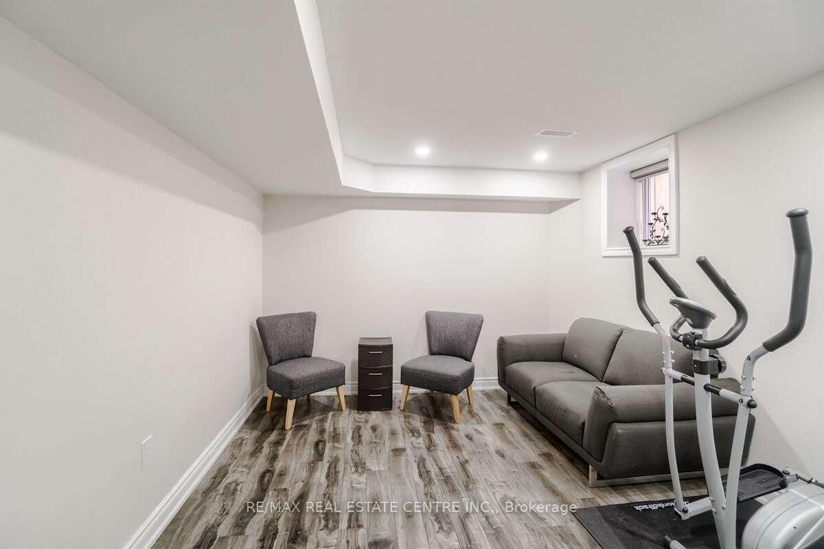 Photo 34 of 11 Ingleside Road, Brampton, Credit Valley — HOMEH