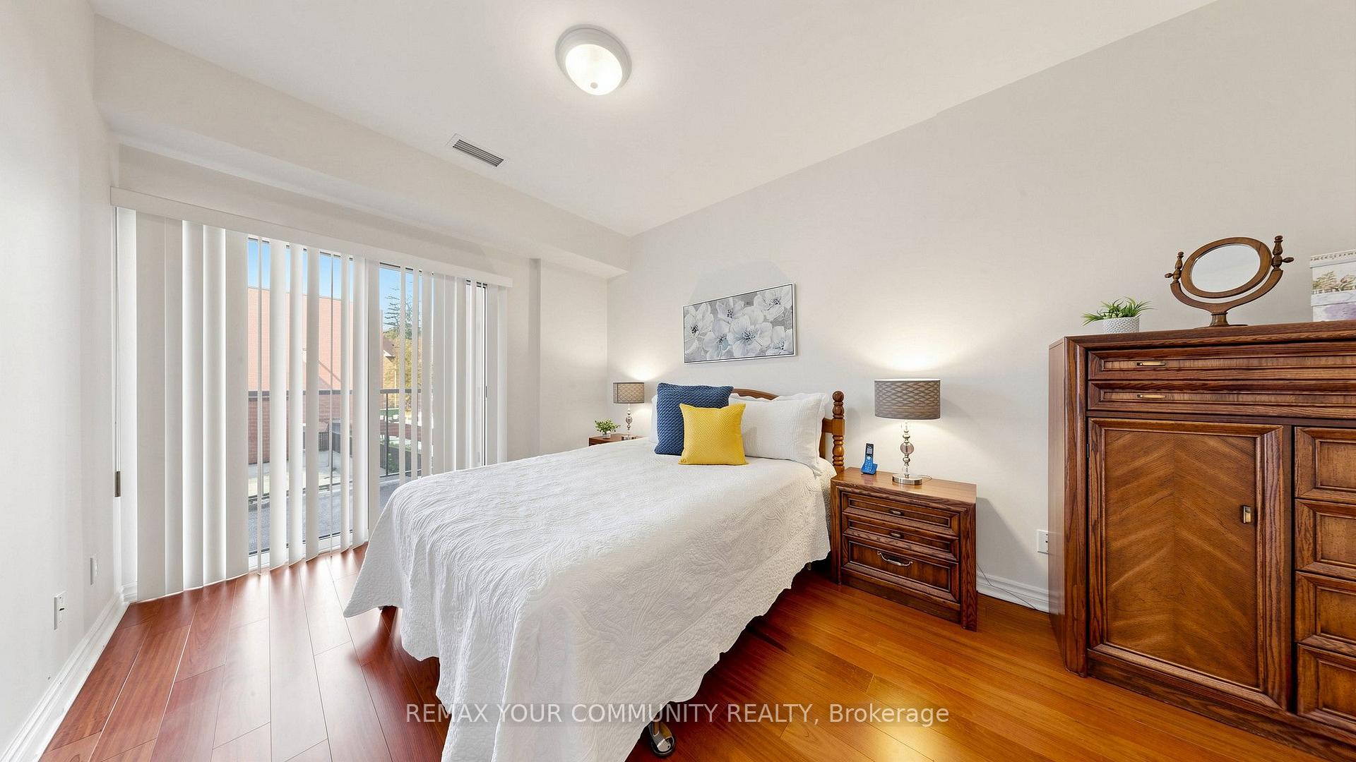 Photo 15 of Unit 214, 33 Wallace Street, Vaughan, West Woodbridge — HOMEH