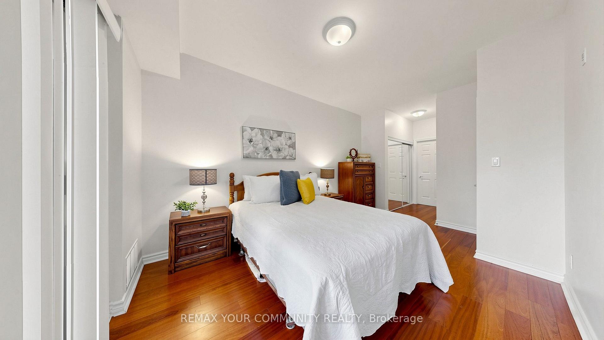 Photo 16 of Unit 214, 33 Wallace Street, Vaughan, West Woodbridge — HOMEH