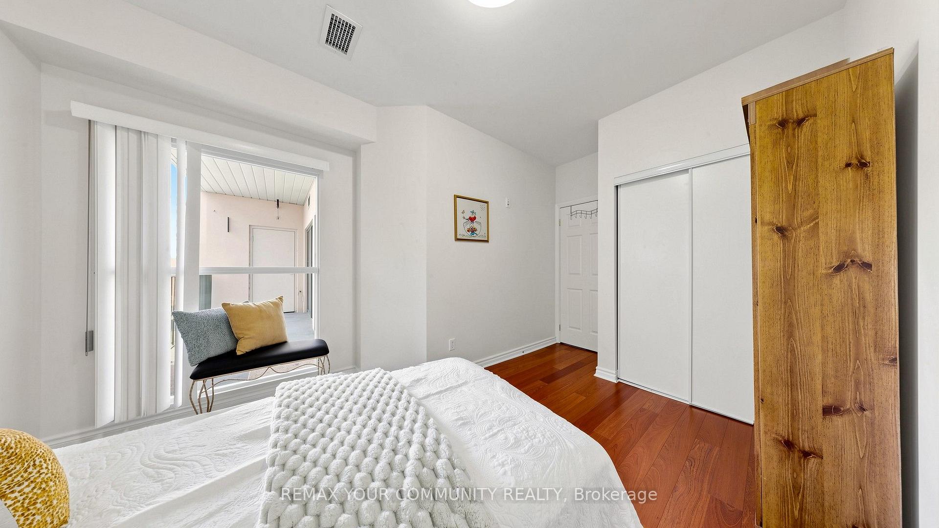 Photo 19 of Unit 214, 33 Wallace Street, Vaughan, West Woodbridge — HOMEH