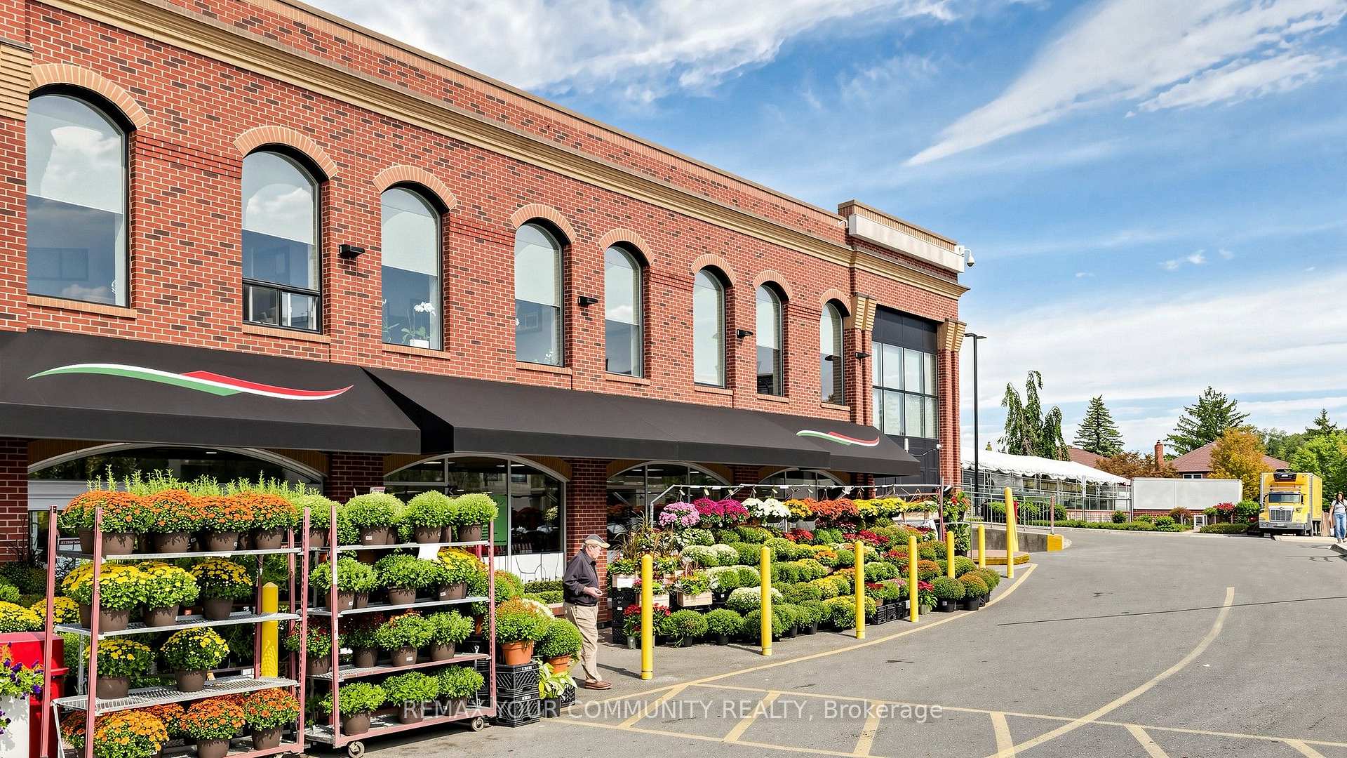 Photo 34 of Unit 214, 33 Wallace Street, Vaughan, West Woodbridge — HOMEH