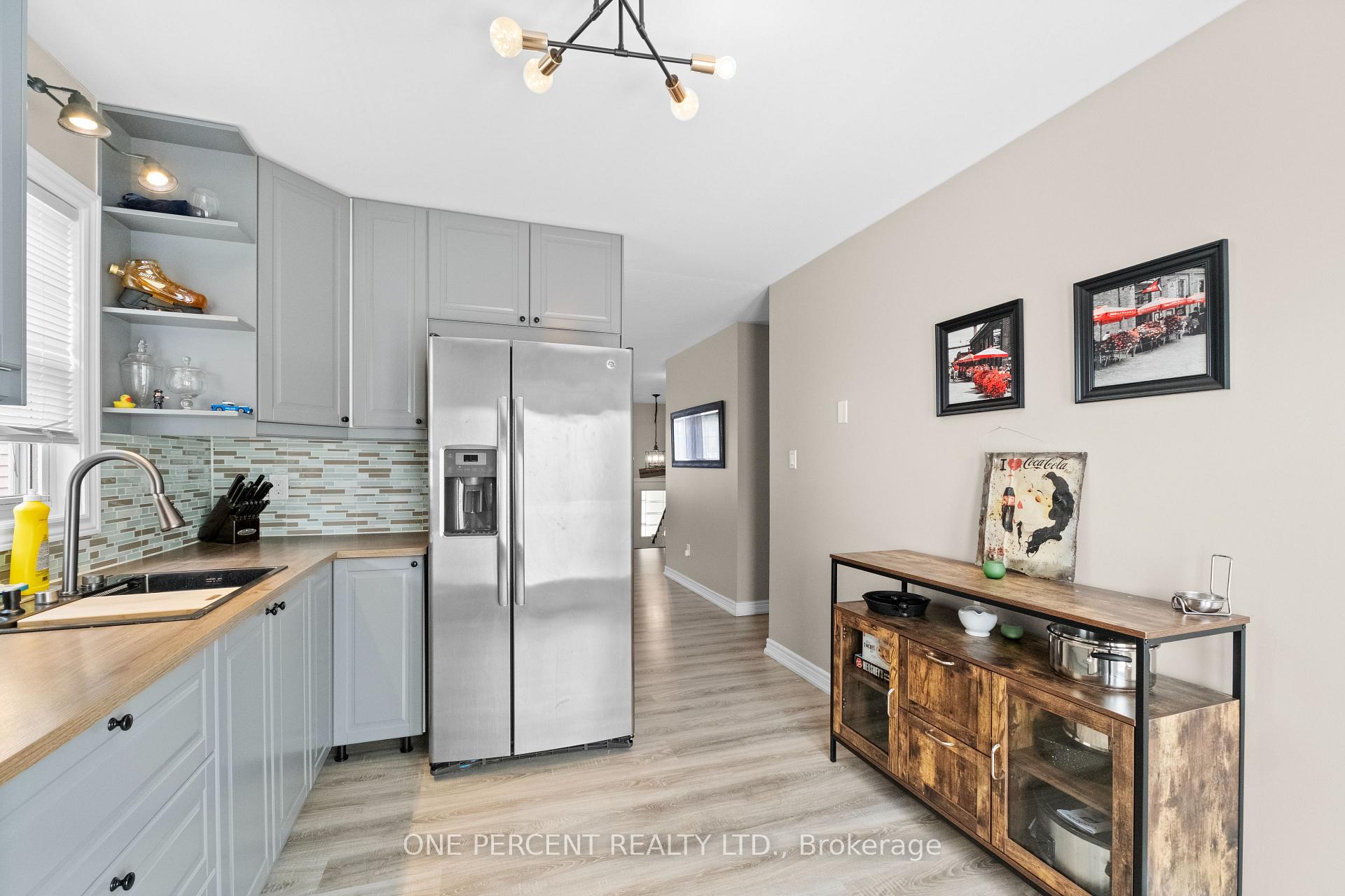 Photo 9 of 63 Donegal Drive, Brantford, Shellard Lane — HOMEH