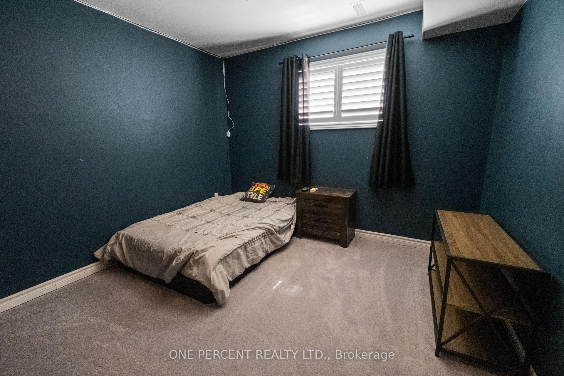 Photo 19 of 63 Donegal Drive, Brantford, Shellard Lane — HOMEH