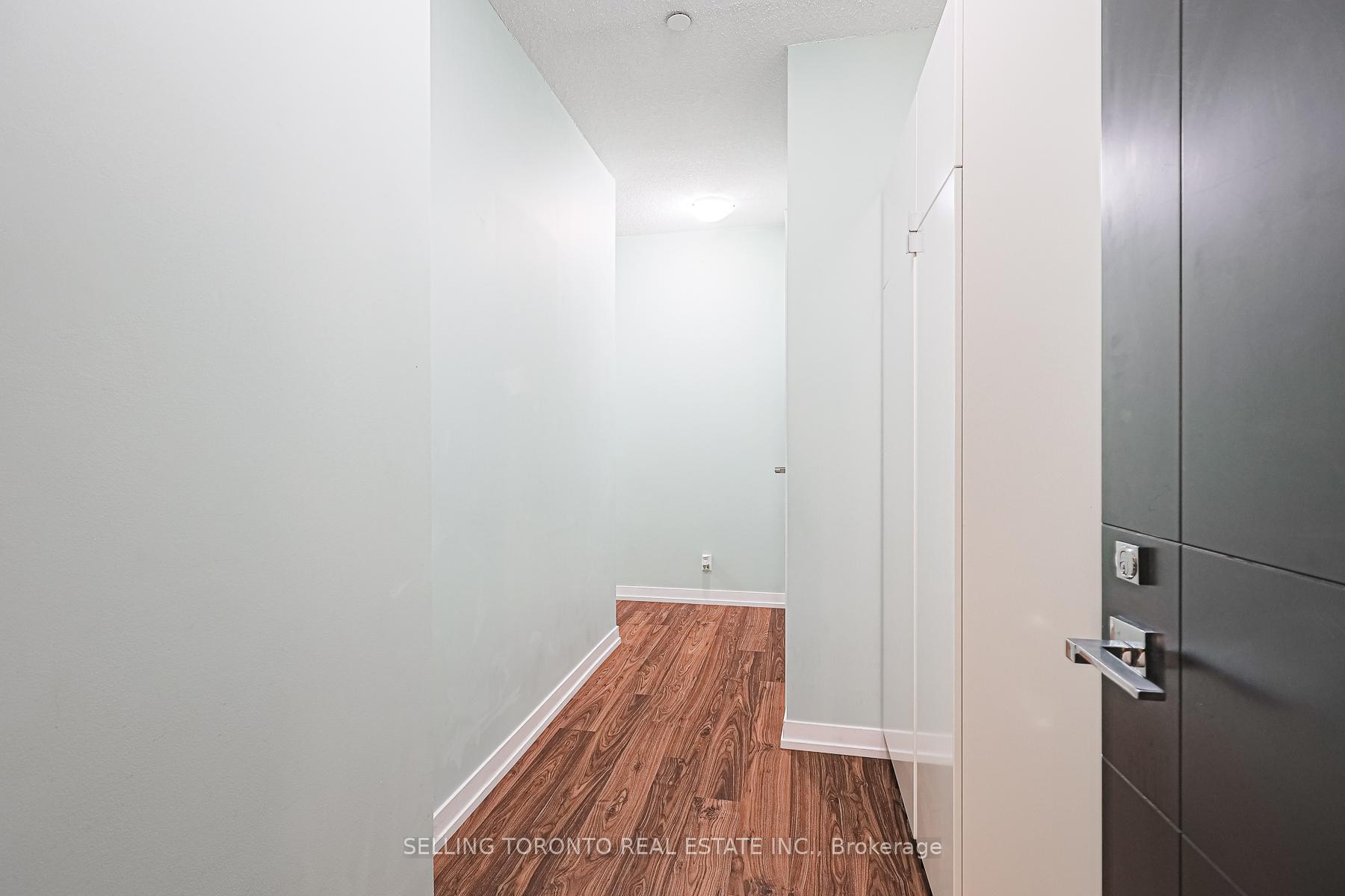 Photo 3 of Unit 603, 89 Dunfield Avenue, Toronto, Mount Pleasant West — HOMEH
