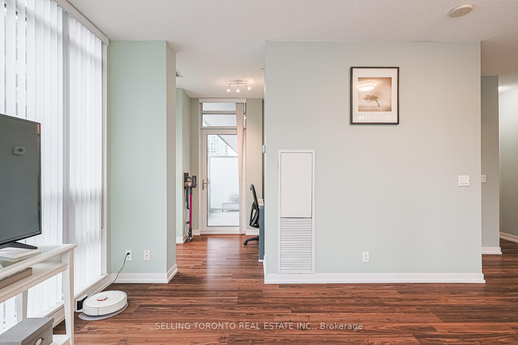 Photo 17 of Unit 603, 89 Dunfield Avenue, Toronto, Mount Pleasant West — HOMEH