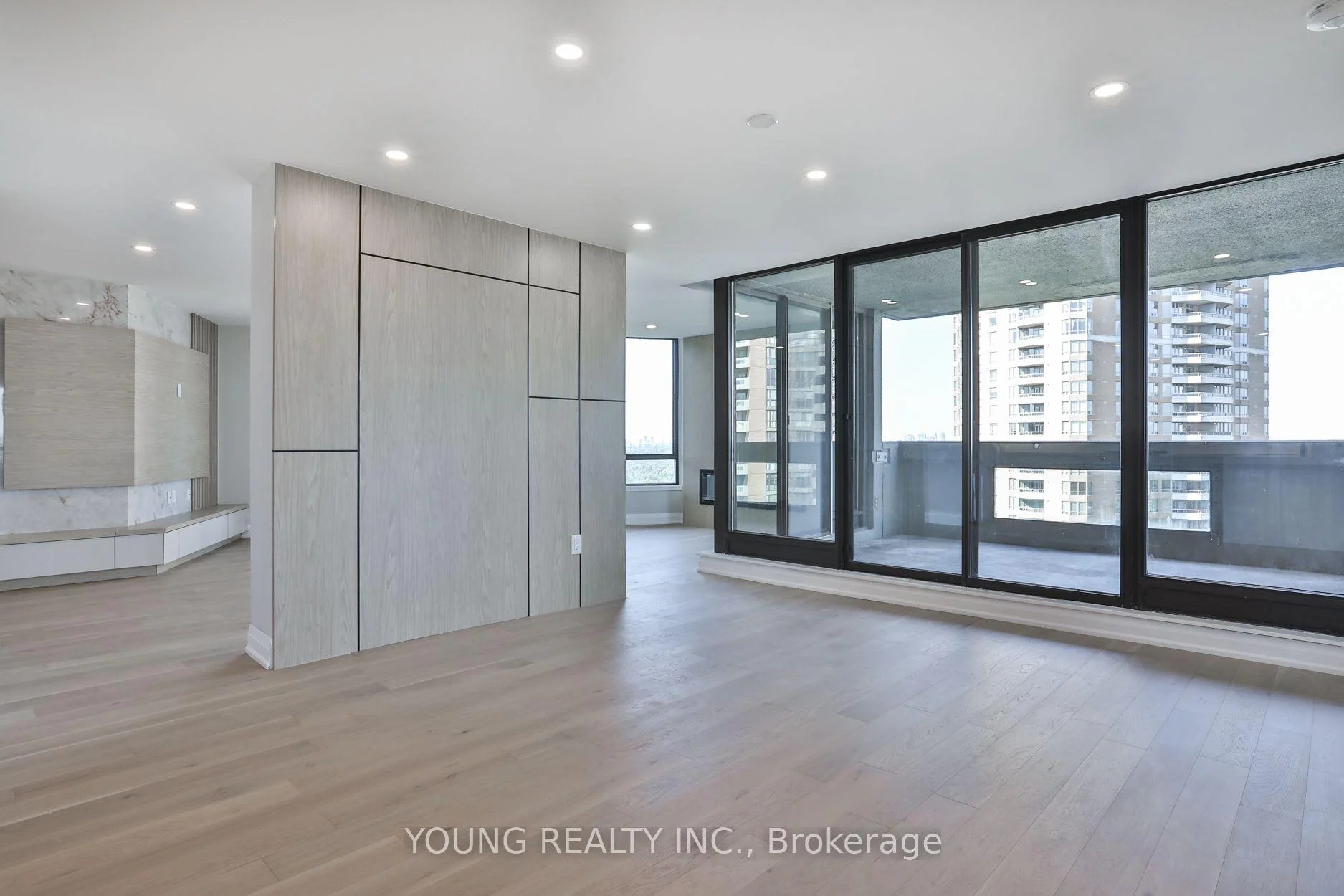 Photo 16 of Unit 1406, 65 Skymark Drive, North York, Hillcrest Village — HOMEH