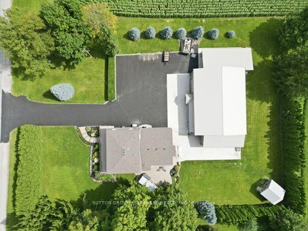 Photo 4 of 1797 Glanworth Drive, London, South AA — HOMEH