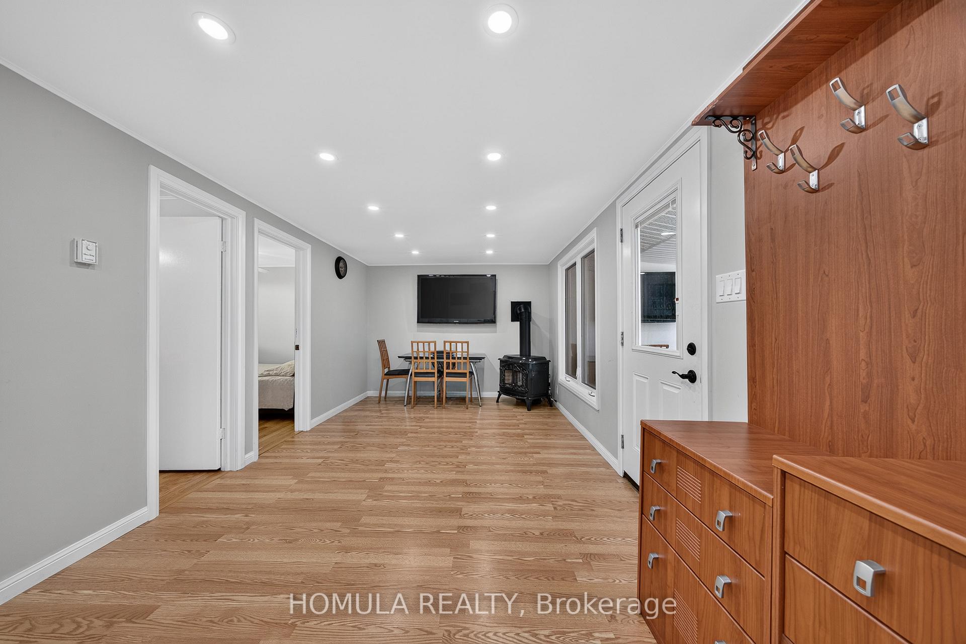 Photo 15 of 24 Riverside Drive, Kawartha Lakes, Ops — HOMEH