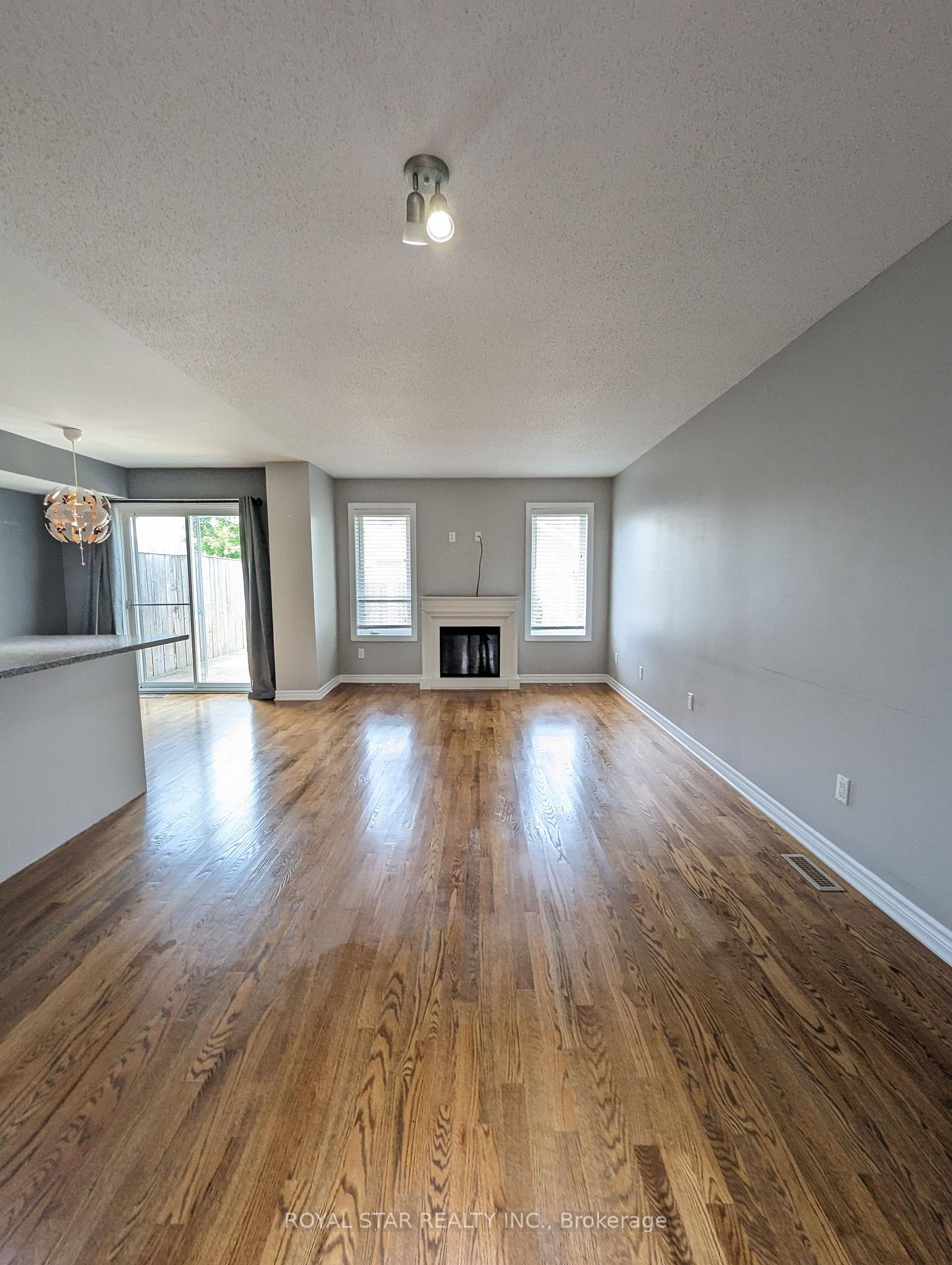 Photo 7 of 11 John Findlay Terrace, Arnprior, Arnprior — HOMEH