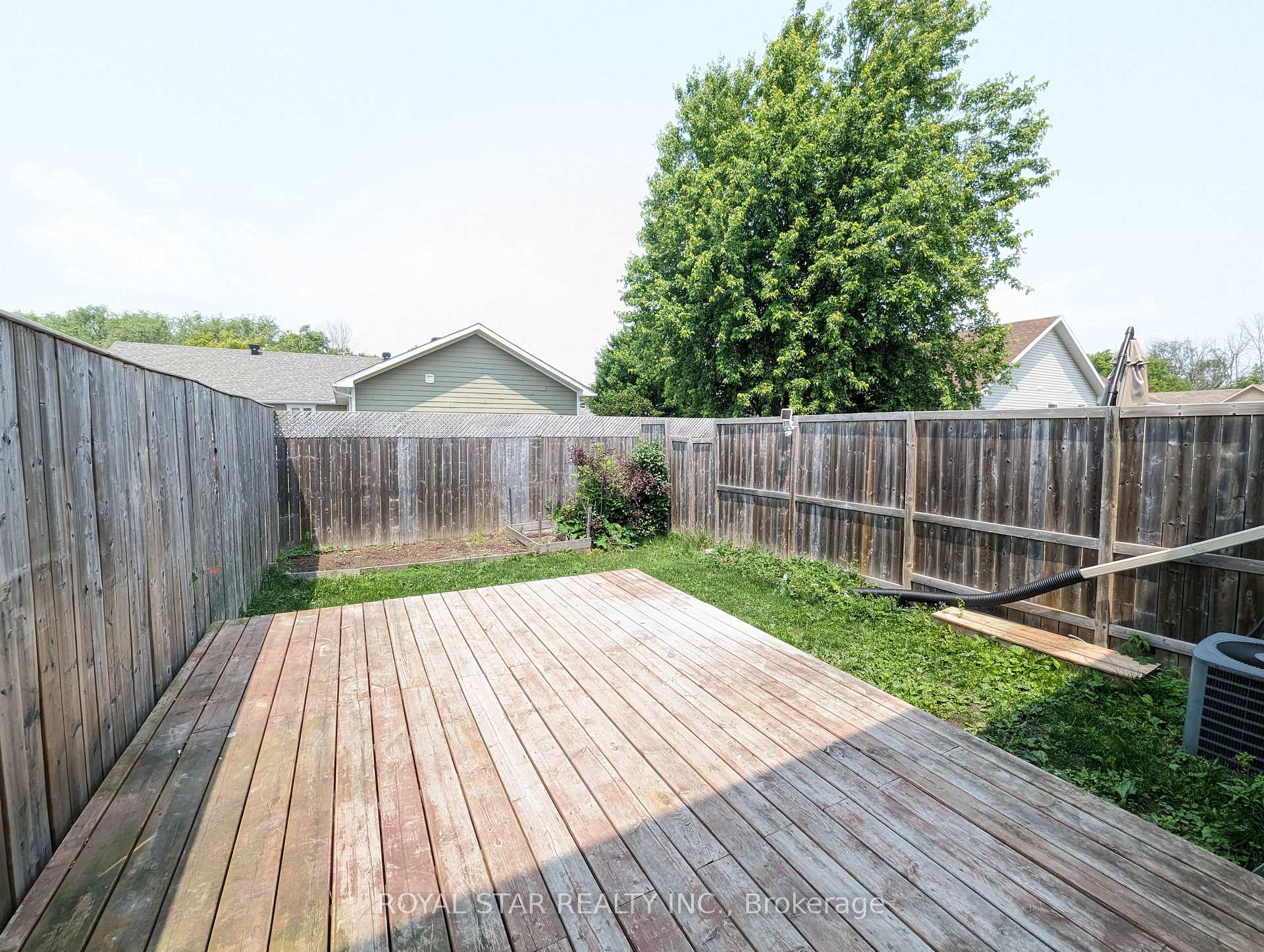 Photo 24 of 11 John Findlay Terrace, Arnprior, Arnprior — HOMEH